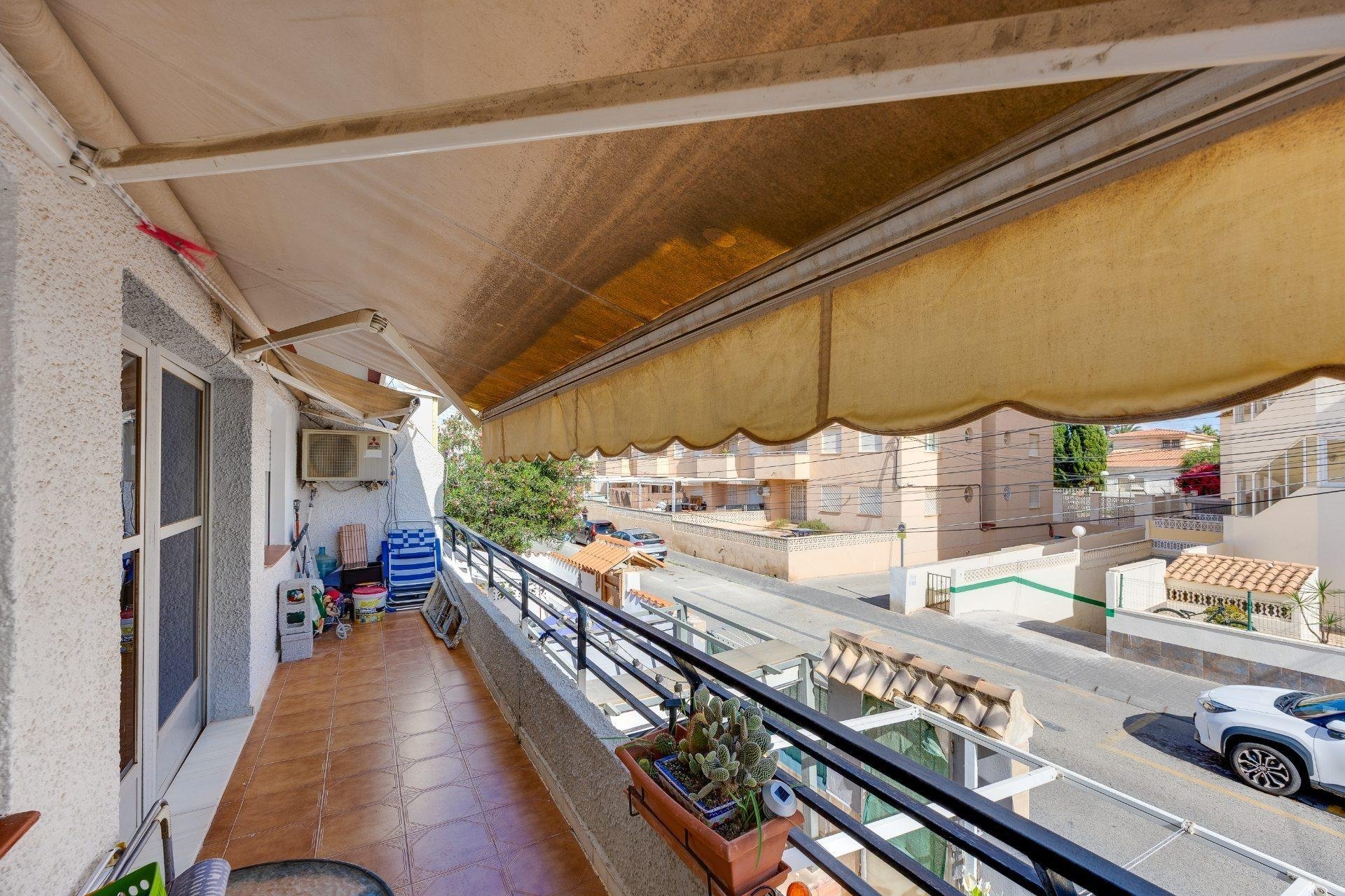 Wiederverkauf - Stadthaus -
Torrevieja - Nueva Torrevieja