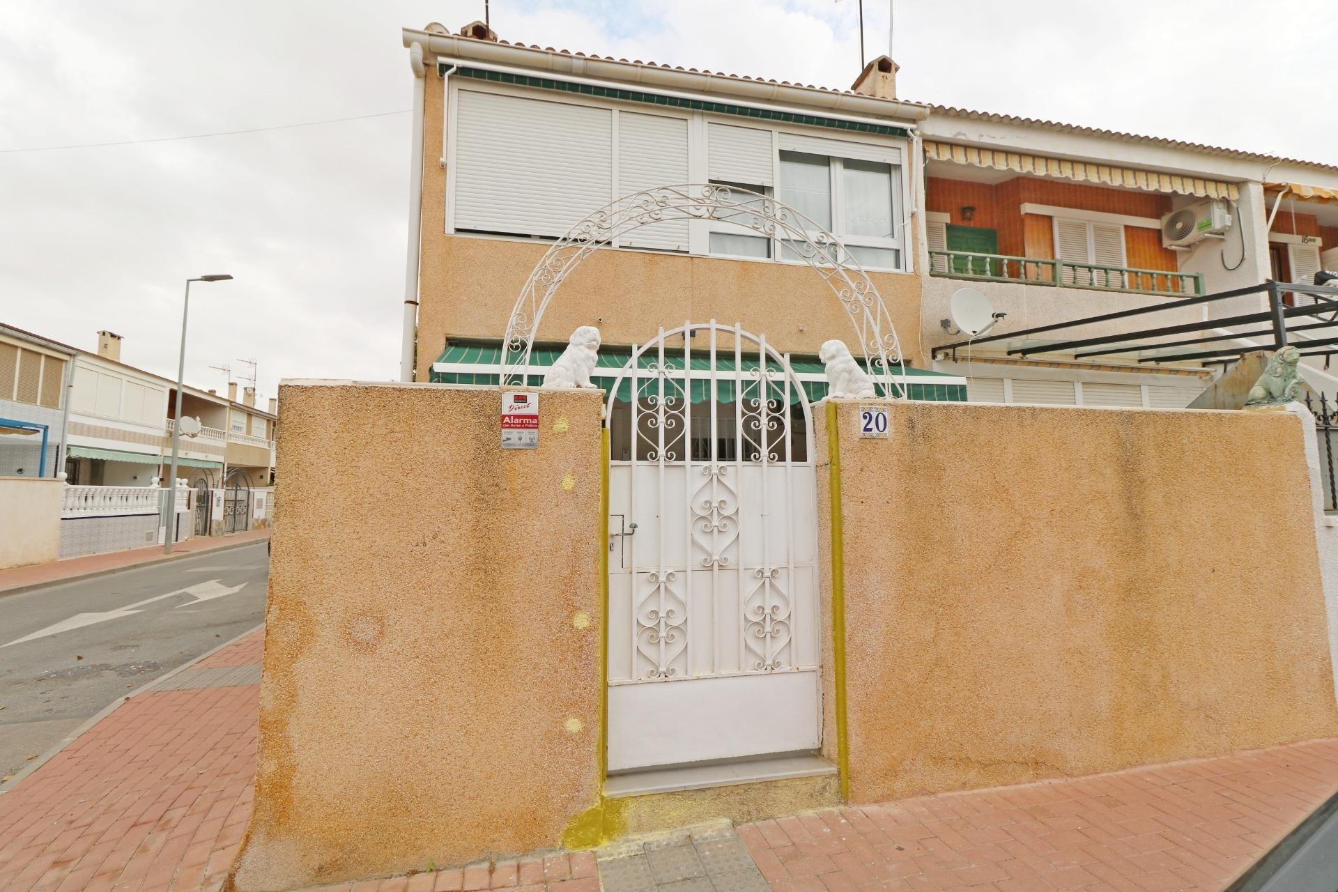 Wiederverkauf - Stadthaus -
Torrevieja - Playa De Los Naufragos