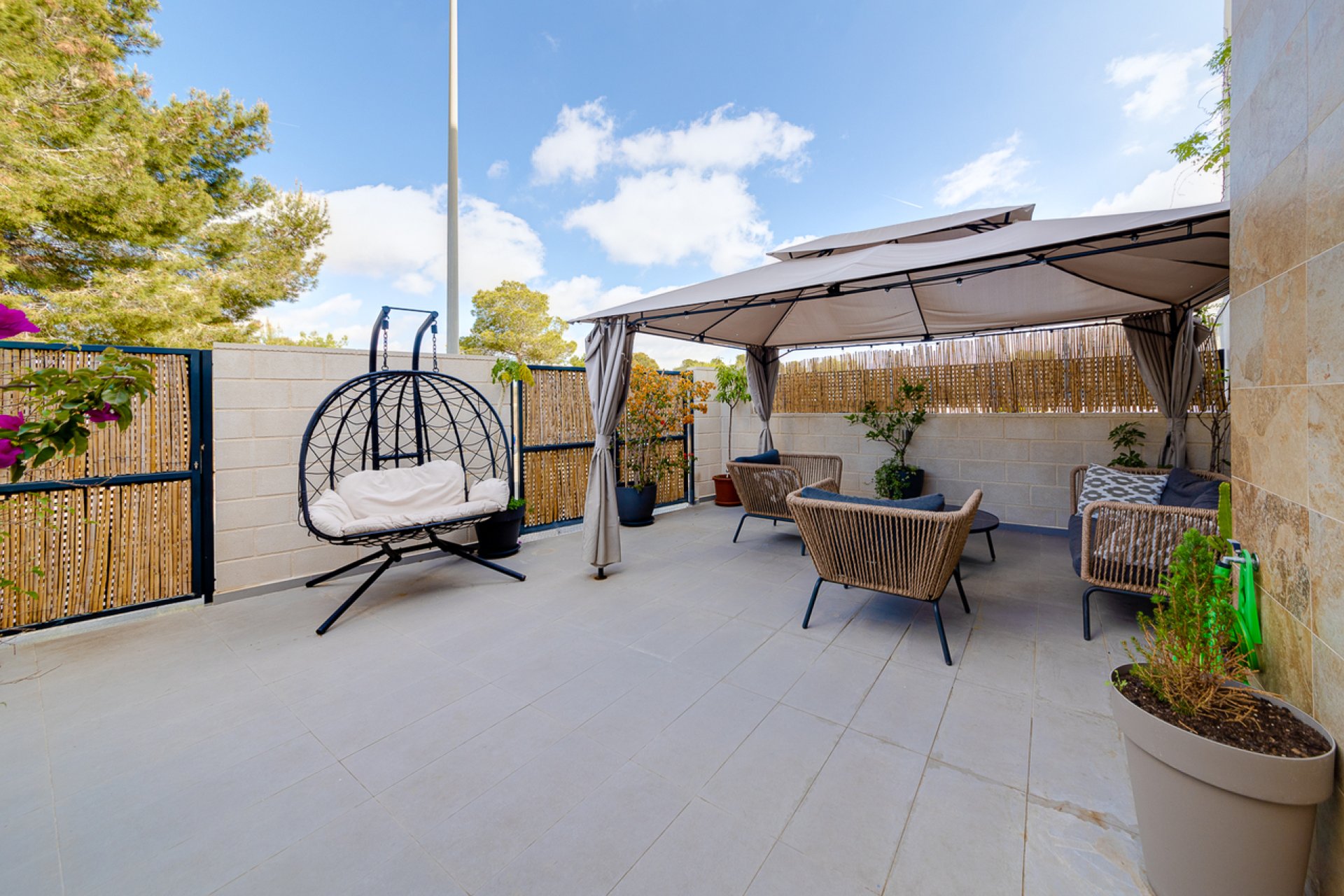Wiederverkauf - Stadthaus -
Villamartin - Costa Blanca