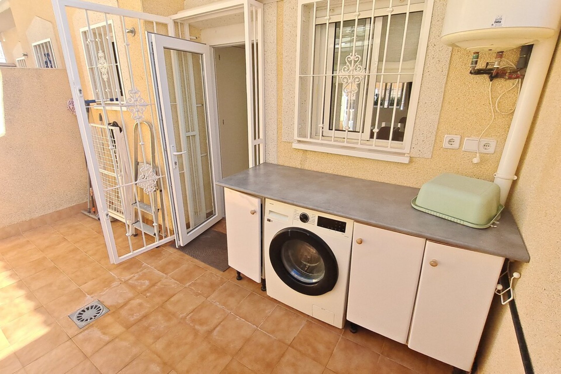Wiederverkauf - Stadthaus -
Villamartin - Costa Blanca