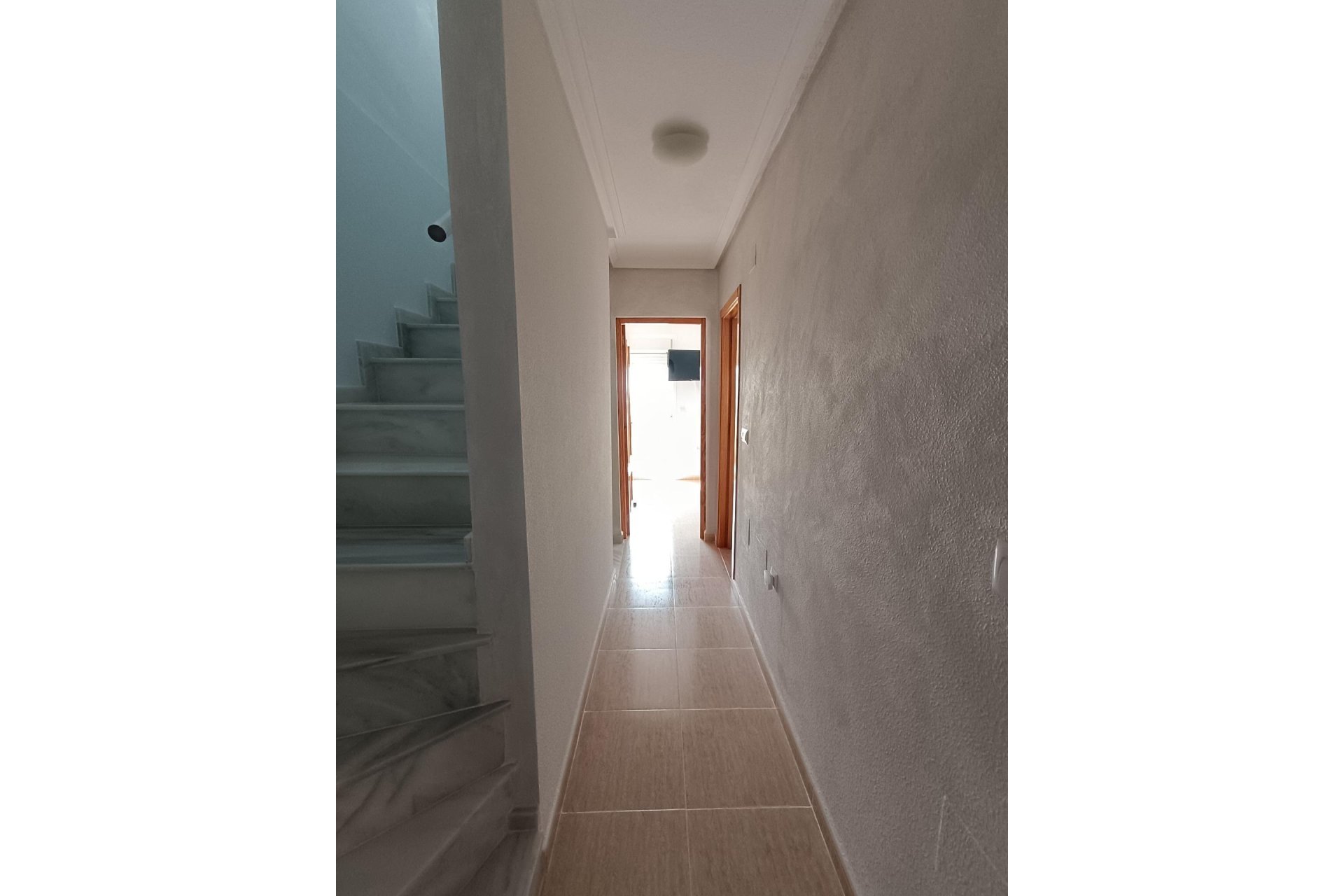 Wiederverkauf - Town House -
Avileses - Jerónimo Y Avileses