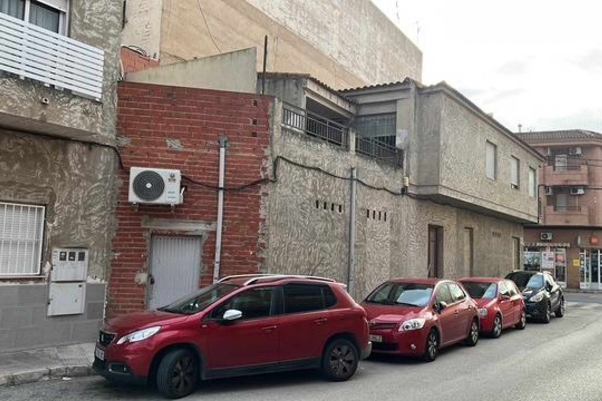 Wiederverkauf - Town House -
Catral - Comunidad Valenciana