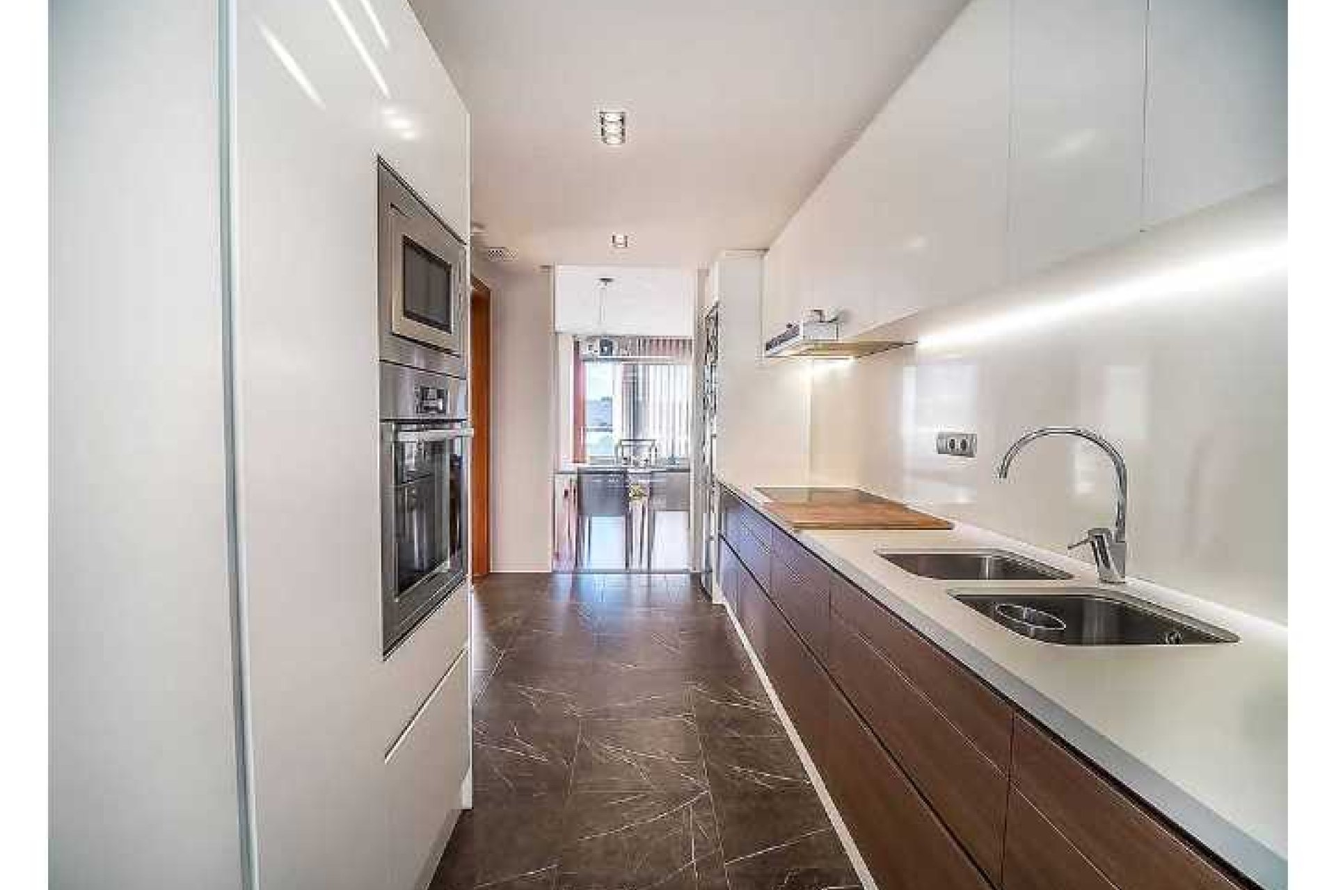 Wiederverkauf - Town House -
Guardamar del Segura - Costa Blanca