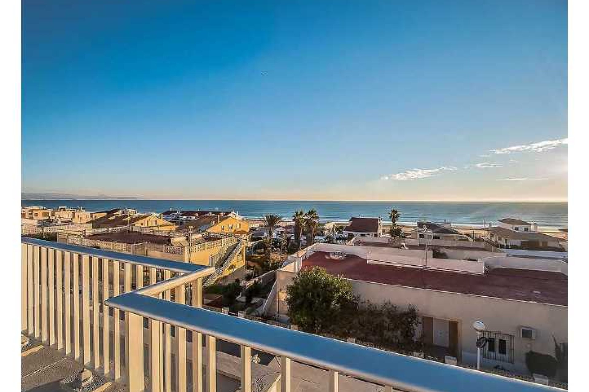 Wiederverkauf - Town House -
Guardamar del Segura - Costa Blanca