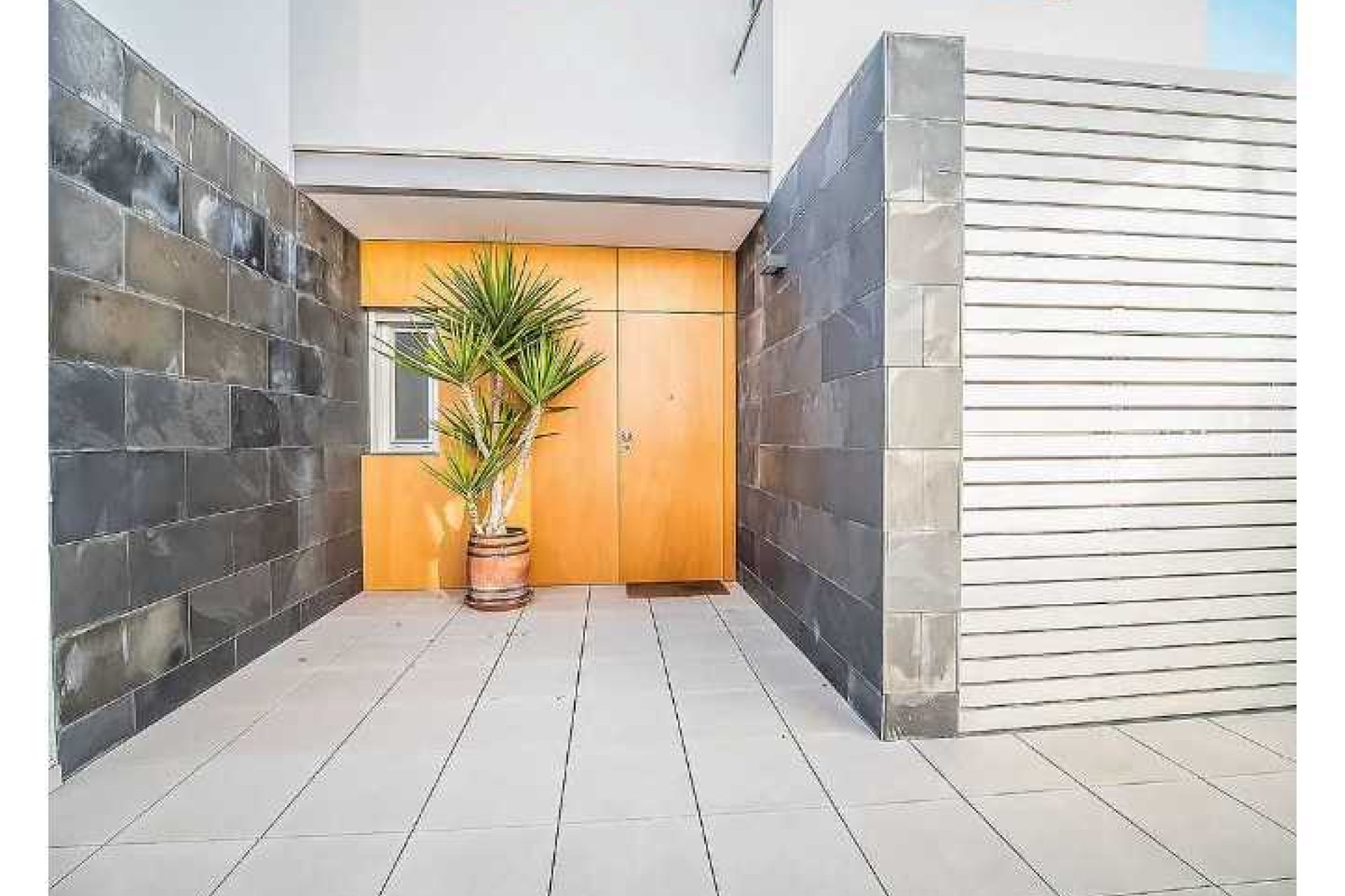 Wiederverkauf - Town House -
Guardamar del Segura - Costa Blanca