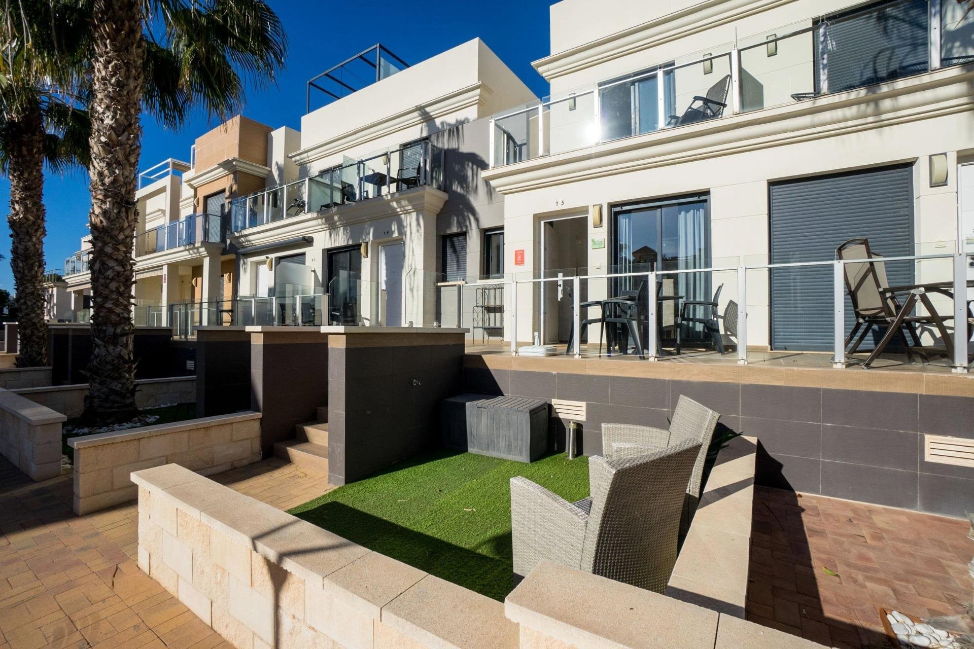 Wiederverkauf - Town House -
Orihuela Costa - La Zenia