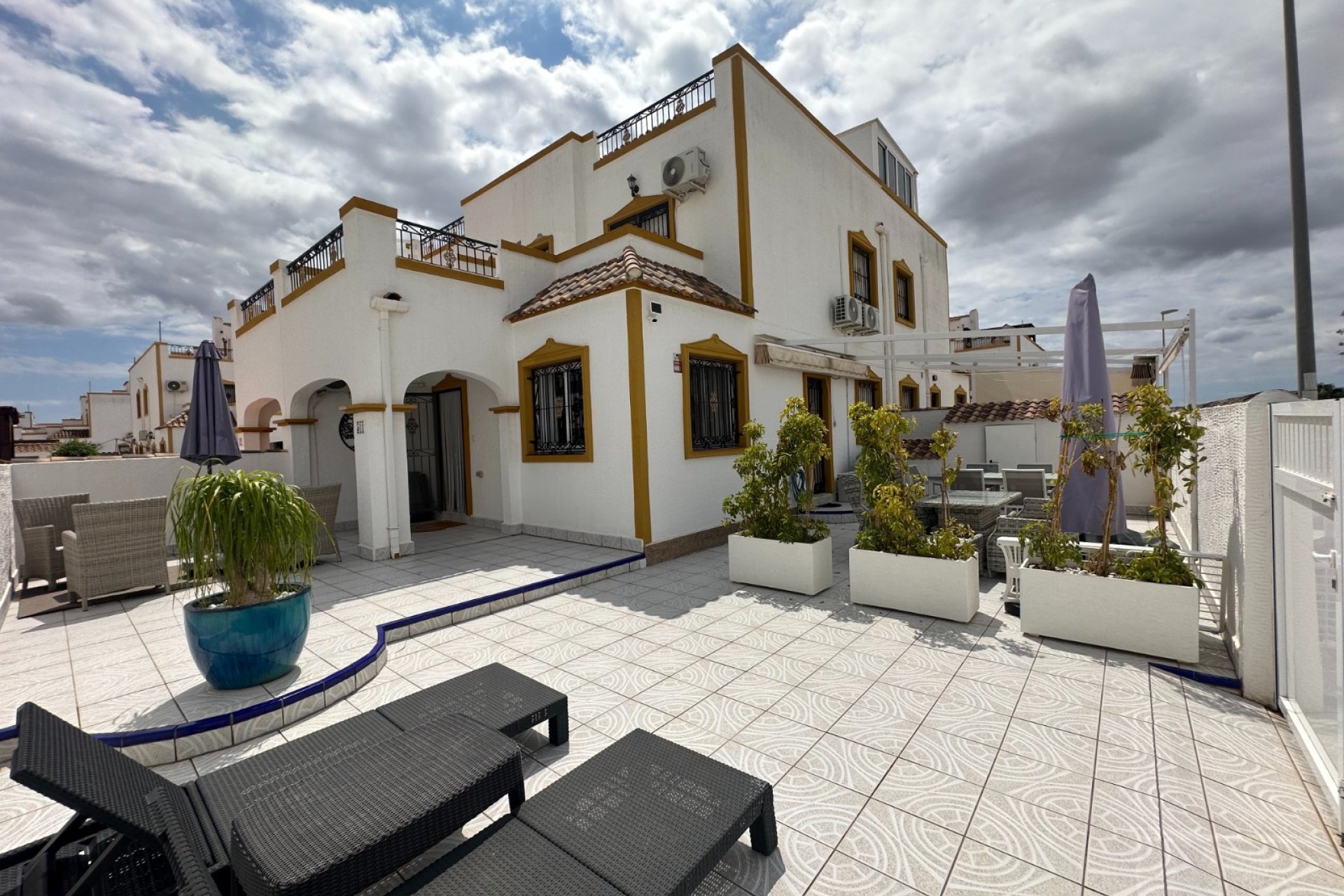 Wiederverkauf - Town House -
Orihuela - Inland