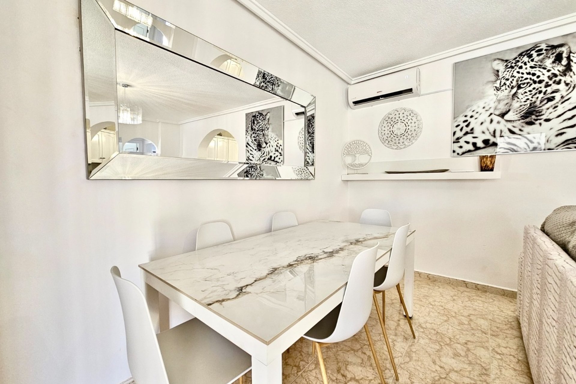 Wiederverkauf - Town House -
Punta Prima - Costa Blanca