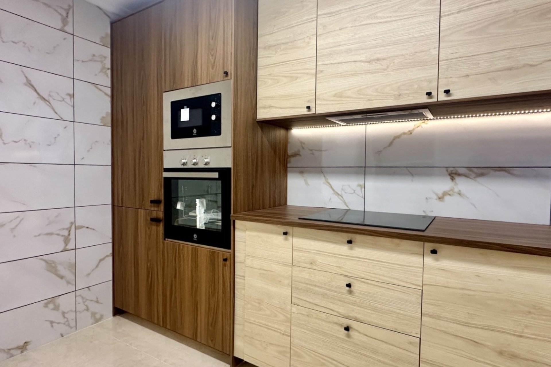 Wiederverkauf - Town House -
San Miguel de Salinas - Inland