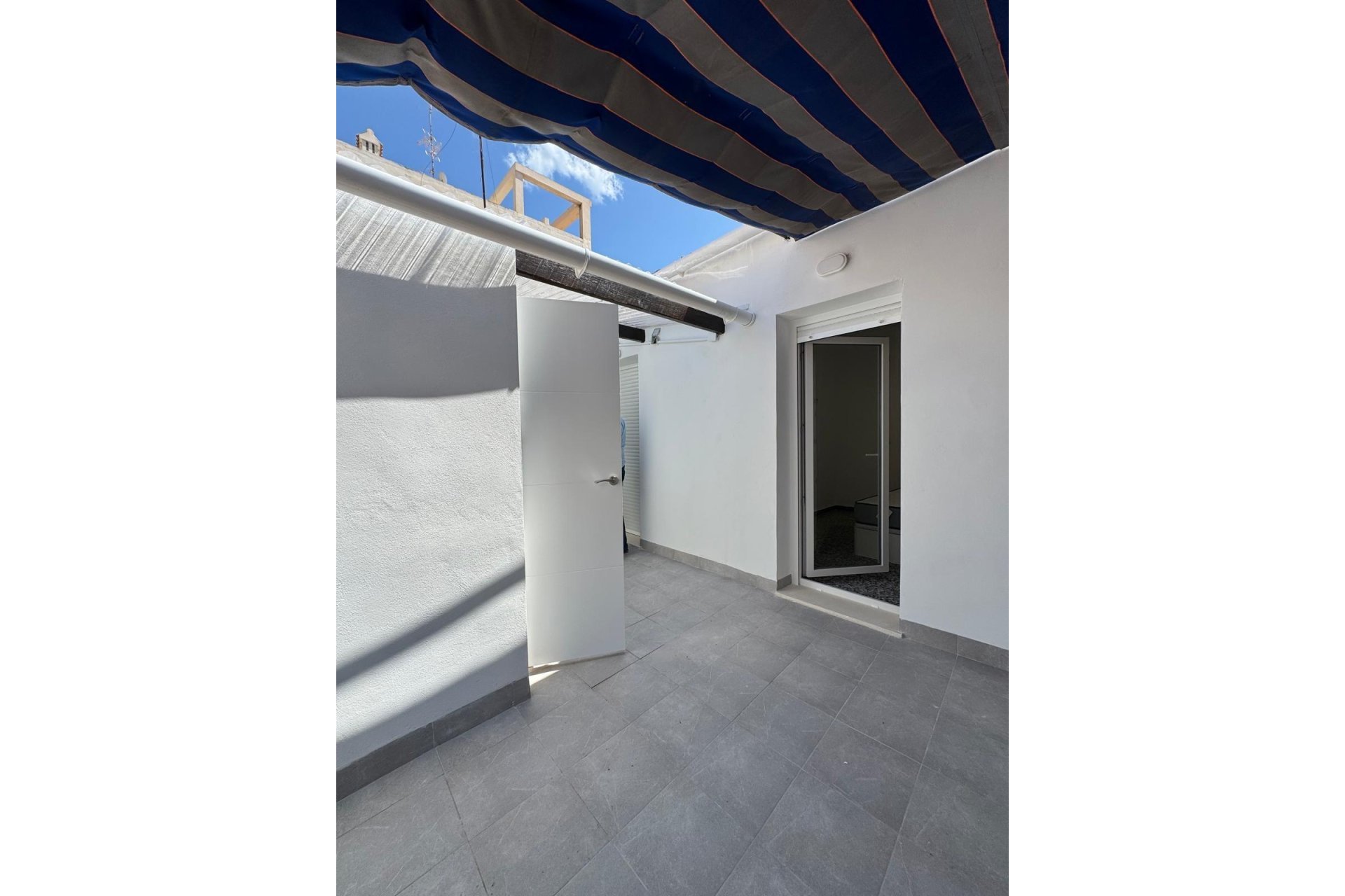 Wiederverkauf - Town House -
Torrevieja - Centro