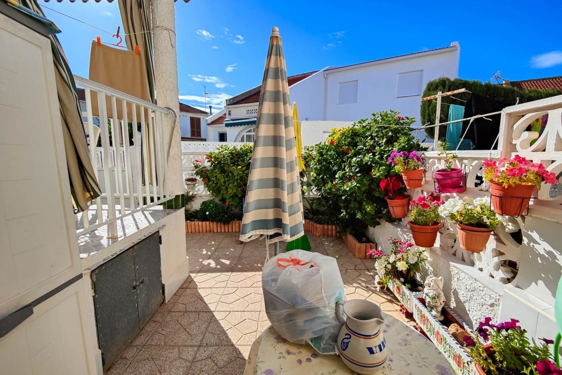 Wiederverkauf - Town House -
Torrevieja - Costa Blanca