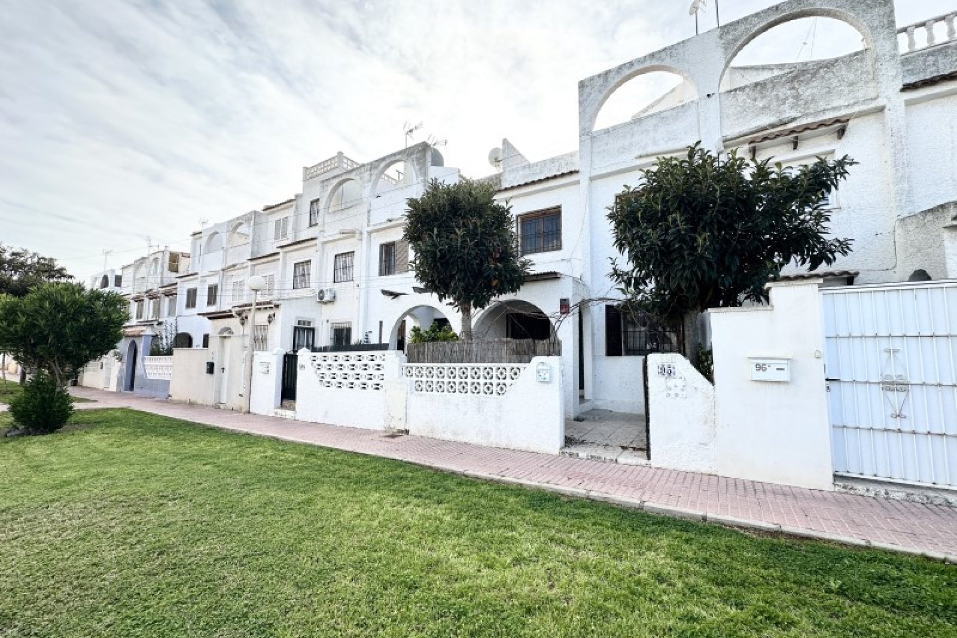 Wiederverkauf - Town House -
Torrevieja - Costa Blanca