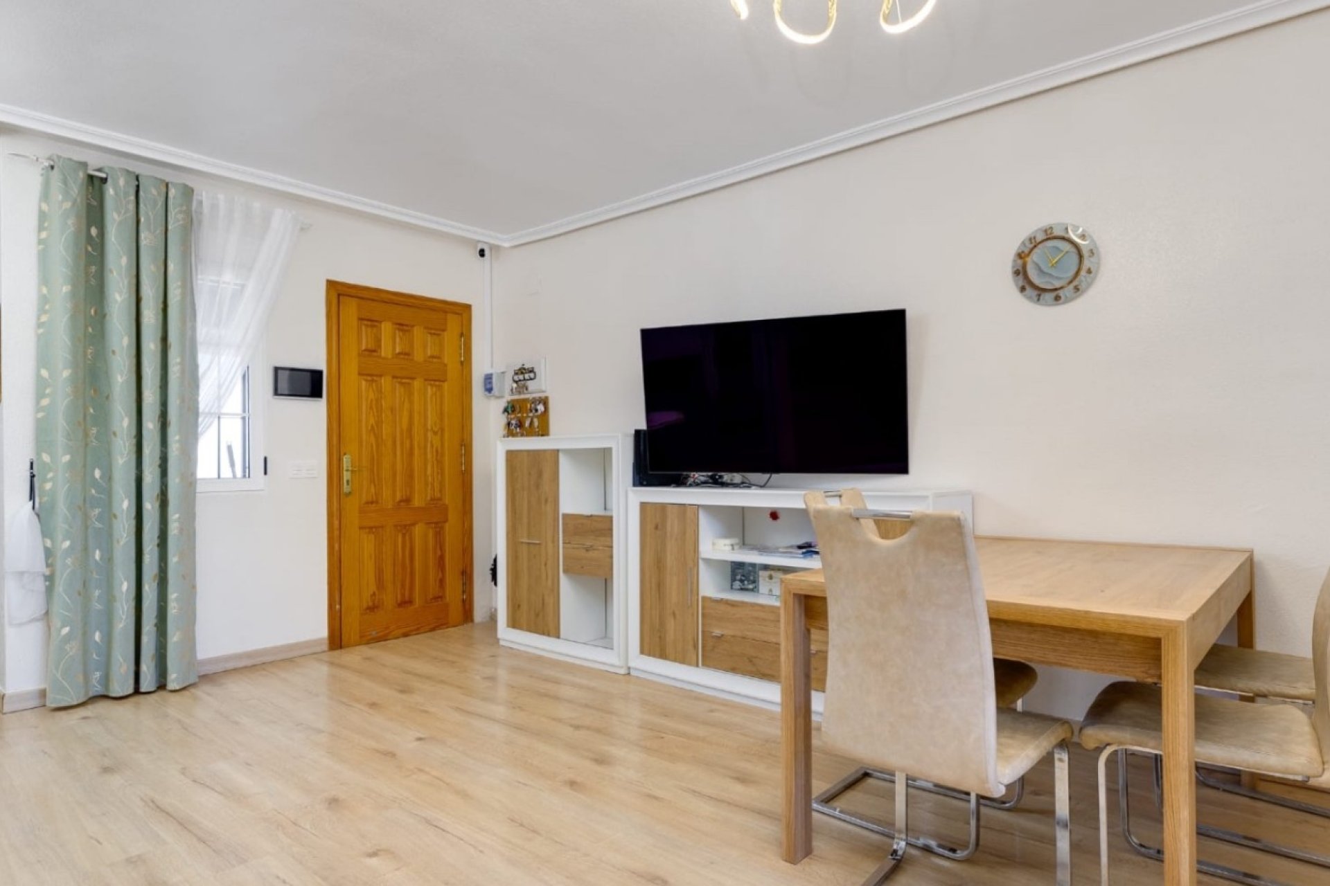 Wiederverkauf - Town House -
Torrevieja - Costa Blanca