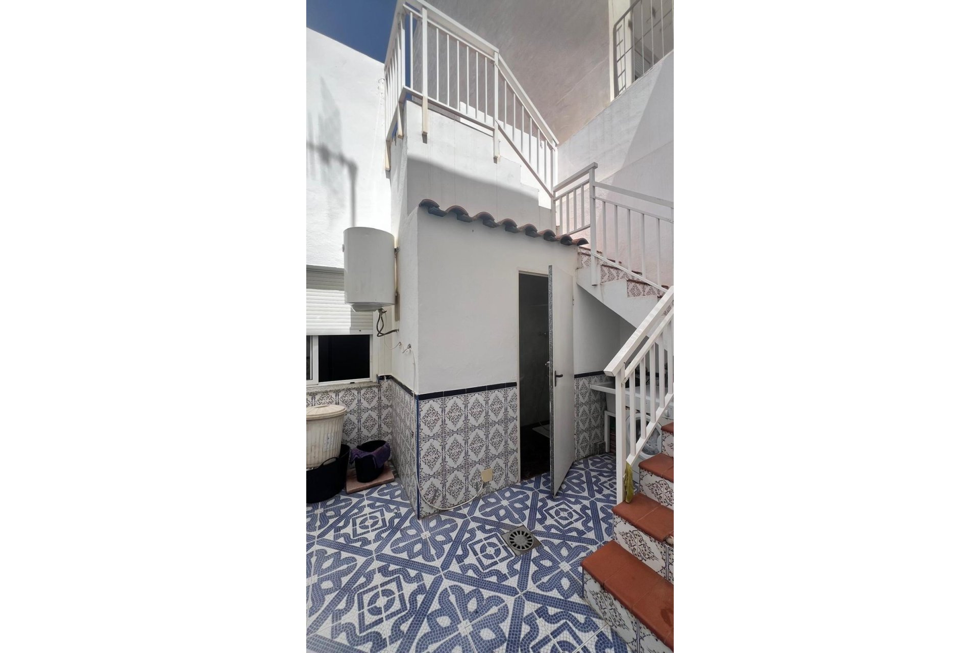 Wiederverkauf - Town House -
Torrevieja - Estacion De Autobuses