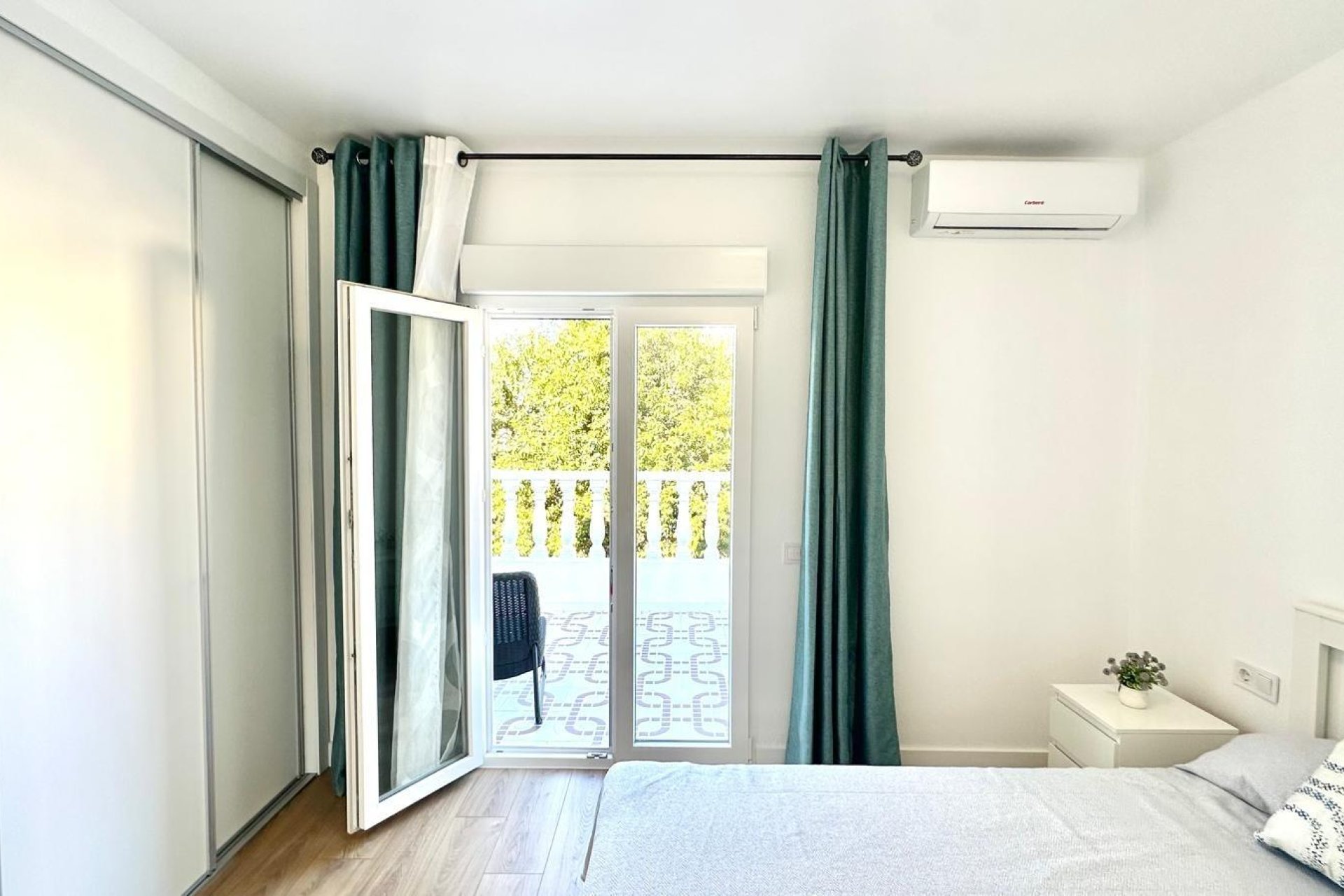 Wiederverkauf - Town House -
Torrevieja - Estacion De Autobuses