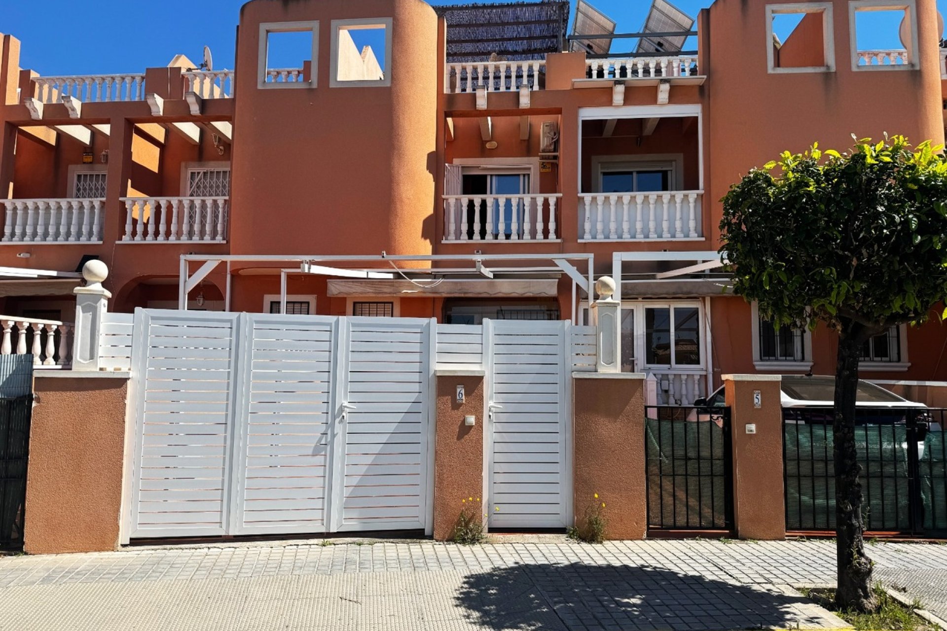 Wiederverkauf - Town House -
Torrevieja