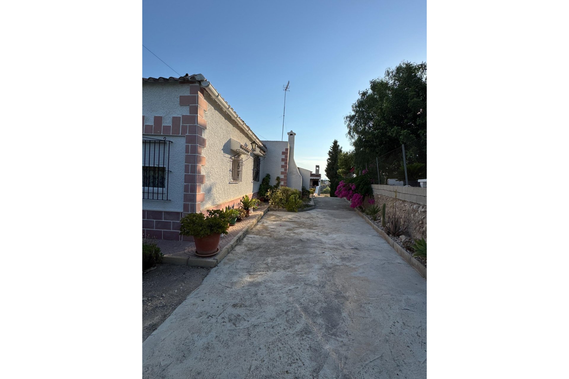 Wiederverkauf - Villa -
Albatera - Partida Lomas