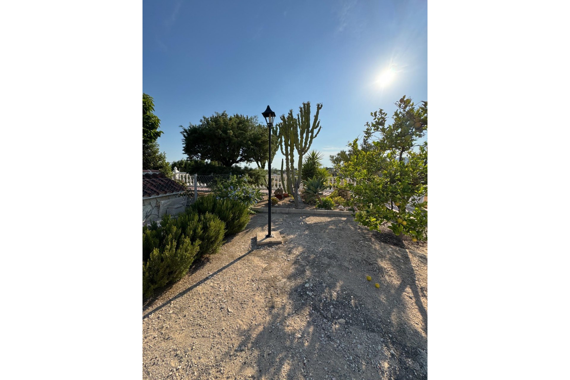 Wiederverkauf - Villa -
Albatera - Partida Lomas