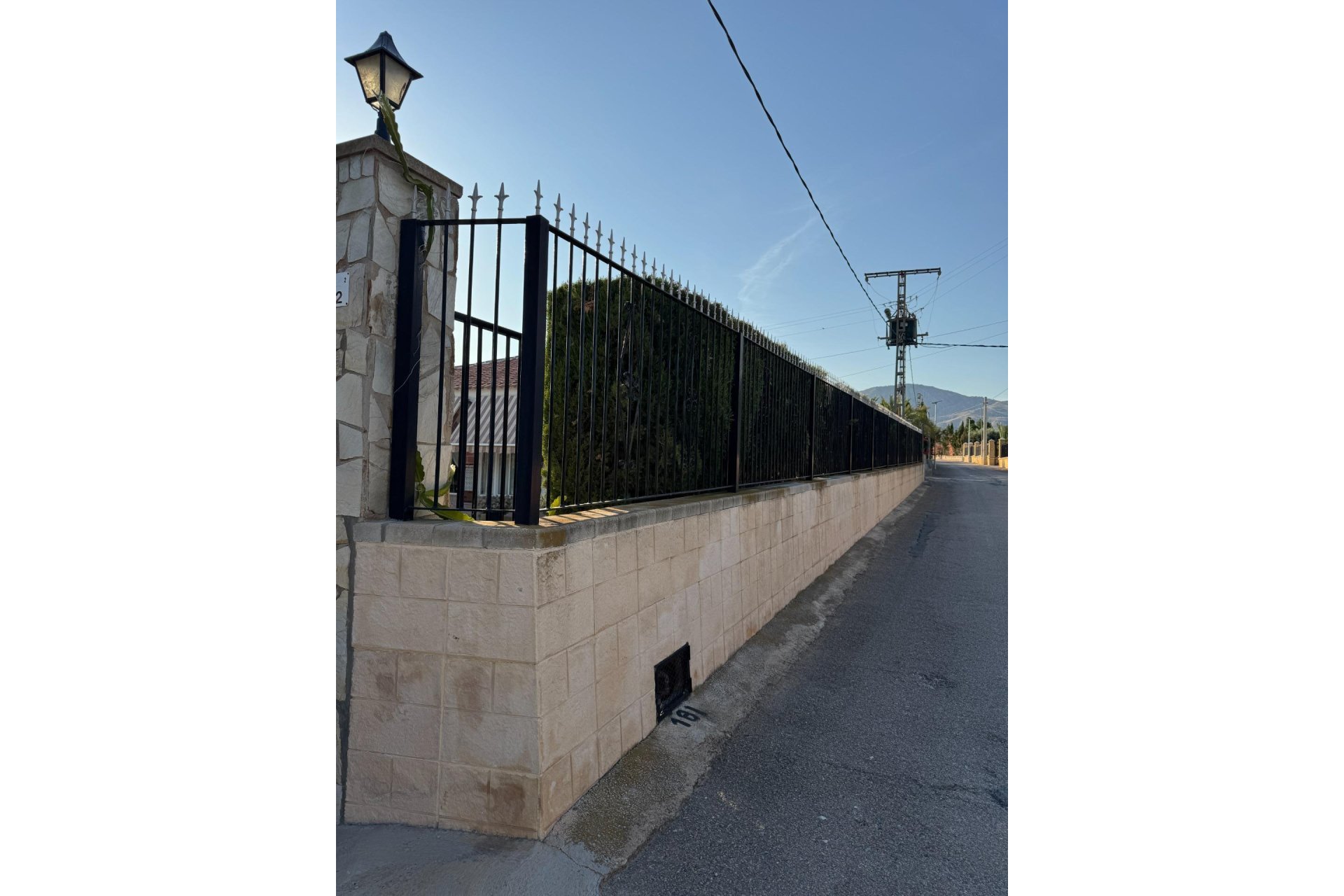 Wiederverkauf - Villa -
Albatera - Partida Lomas