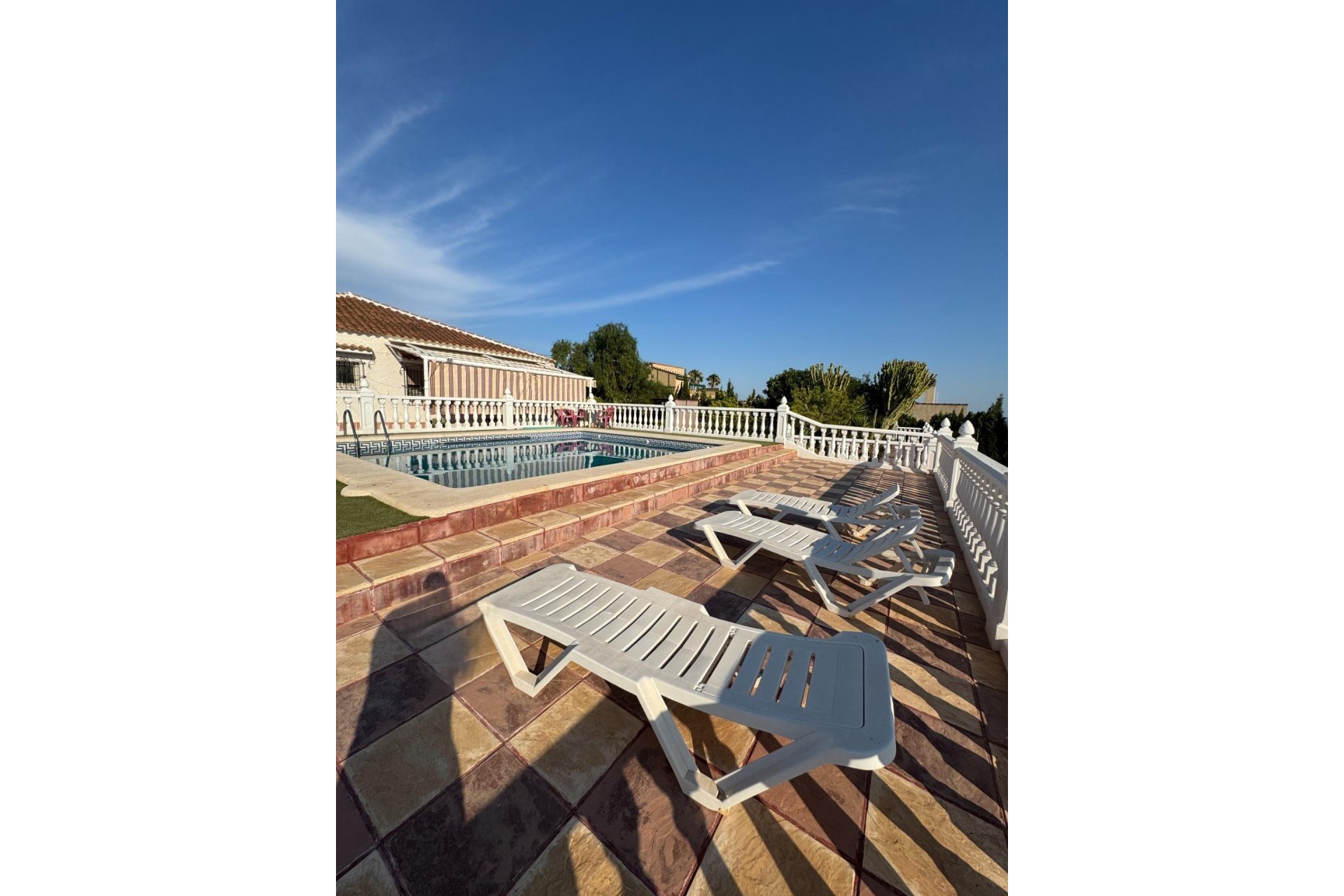 Wiederverkauf - Villa -
Albatera - Partida Lomas