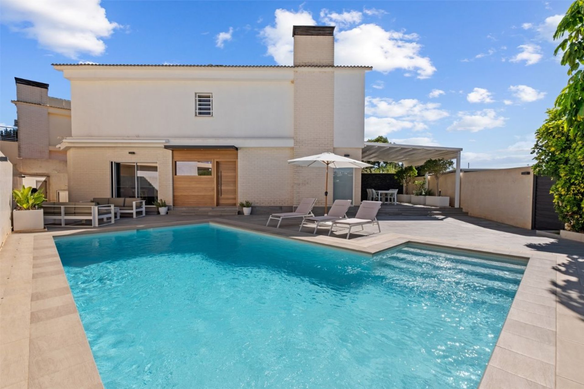 Wiederverkauf - Villa -
Alfas del Pí - Costa Blanca