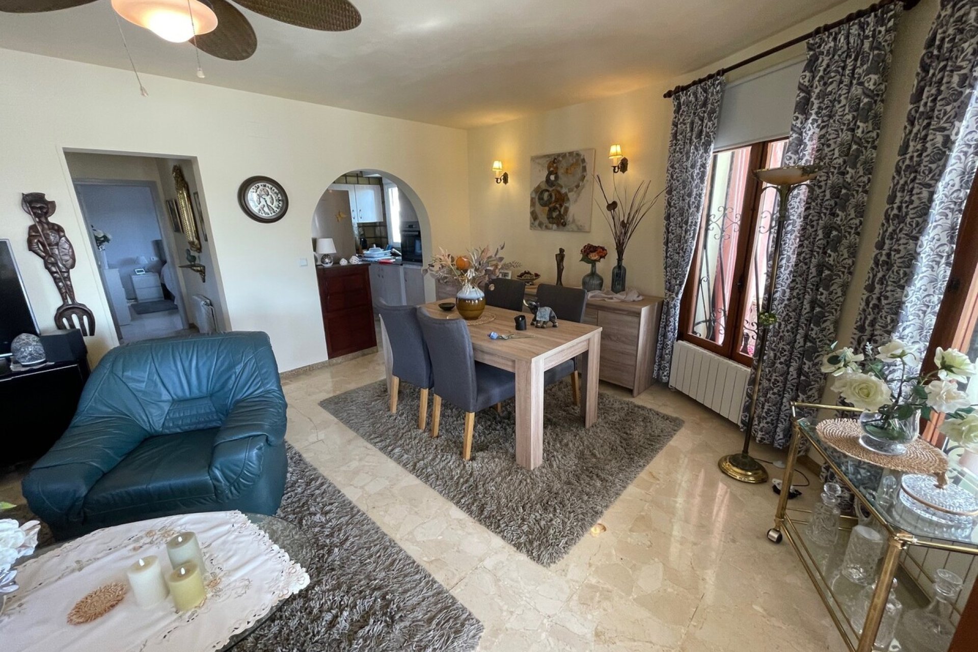 Wiederverkauf - Villa -
Alfas del Pí - Costa Blanca