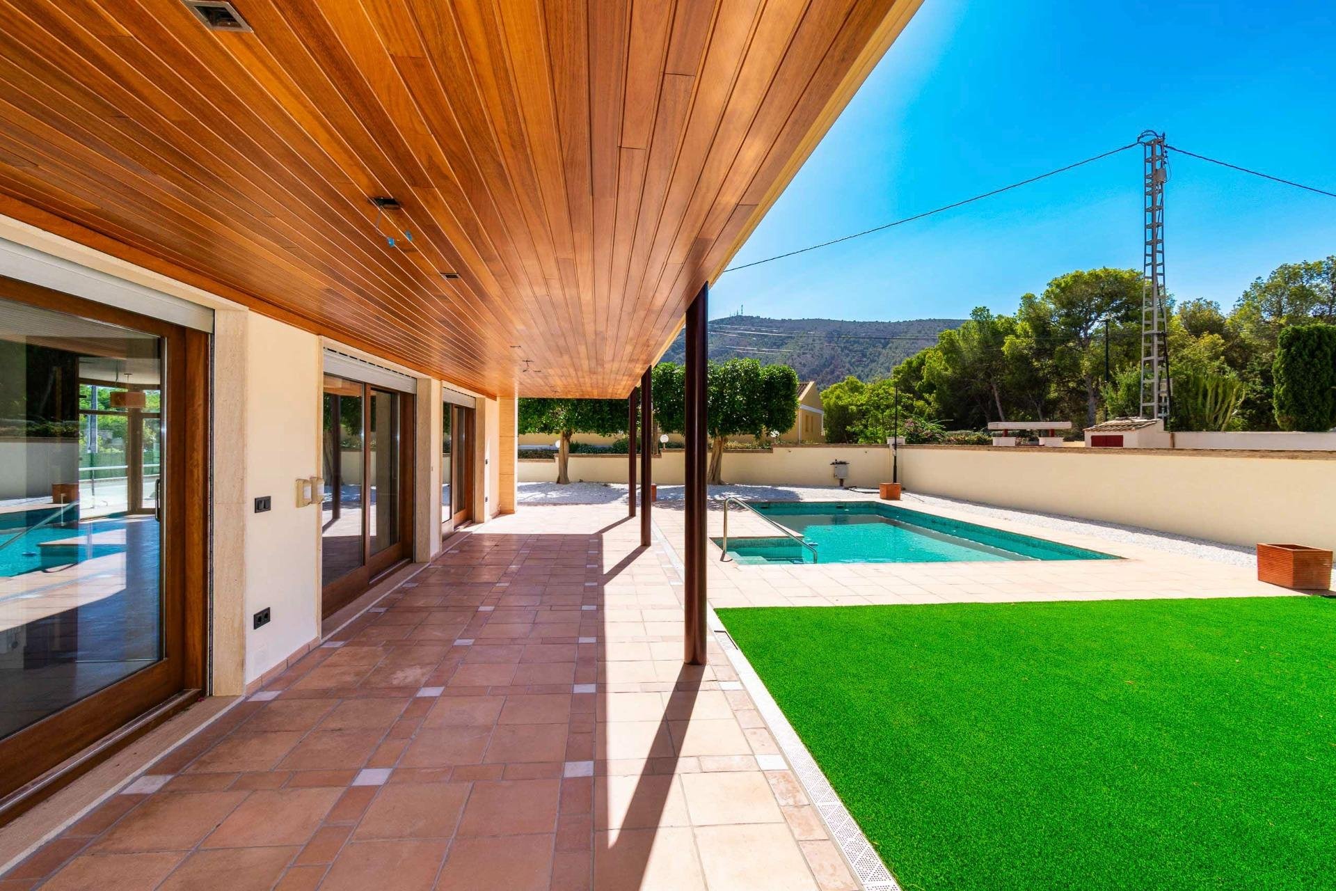 Wiederverkauf - Villa -
Alfas del Pí - Costa Blanca