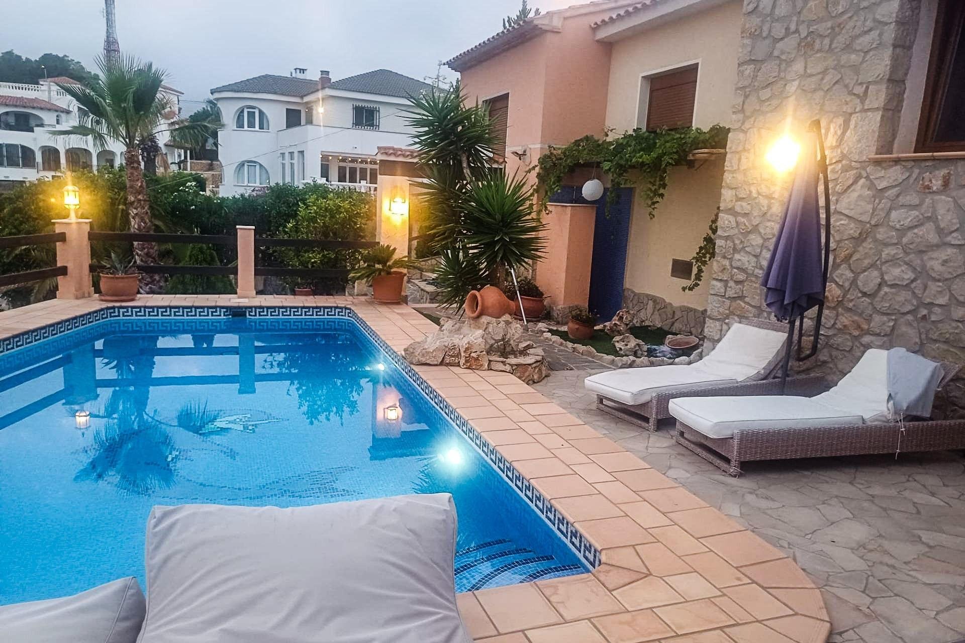 Wiederverkauf - Villa -
Alfas del Pí - Costa Blanca