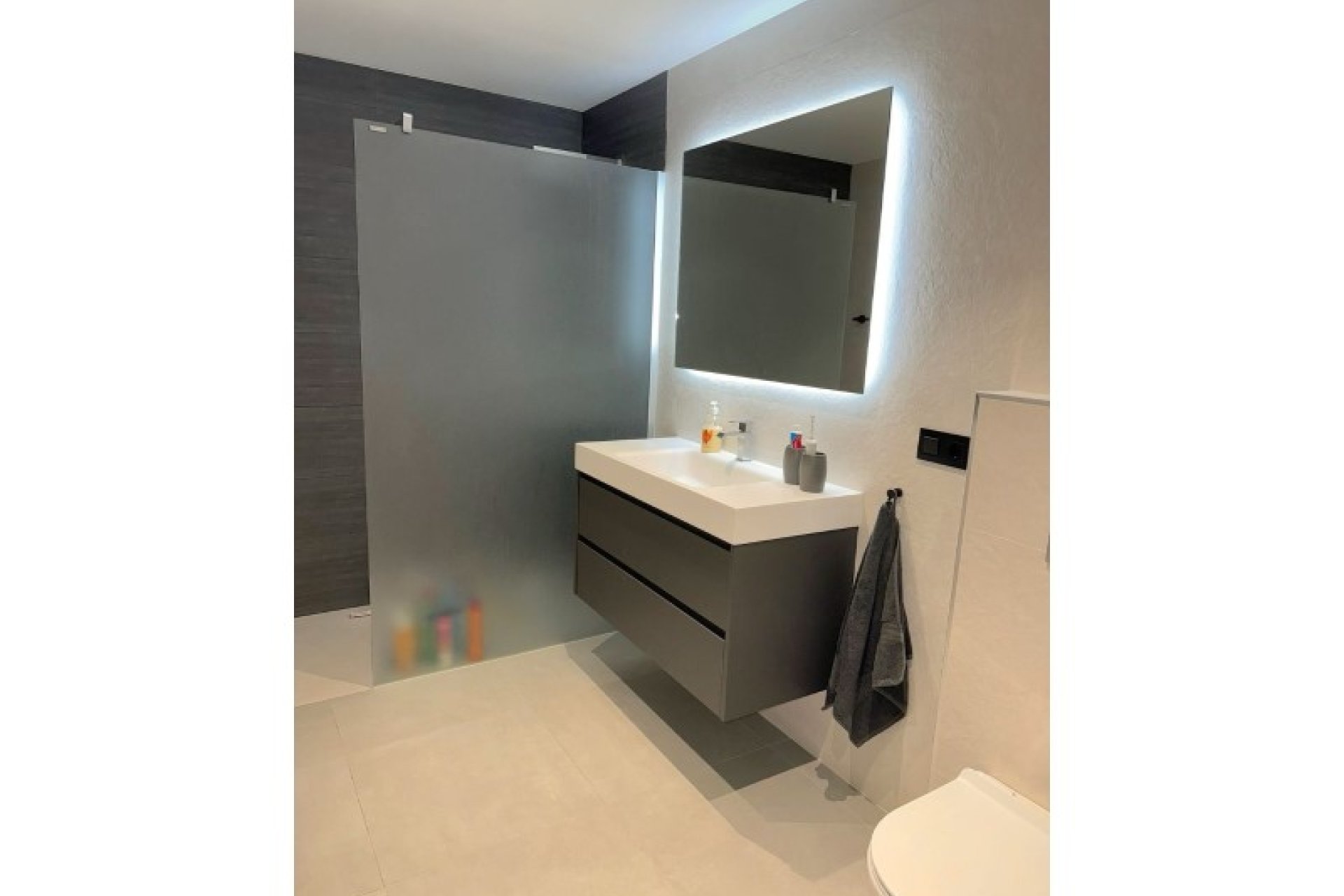 Wiederverkauf - Villa -
Alfas del Pí - Costa Blanca