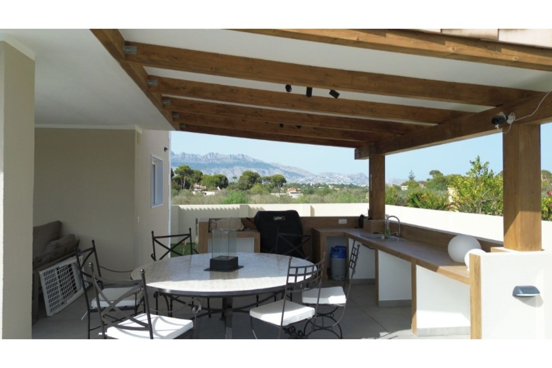 Wiederverkauf - Villa -
Alfas del Pí - Costa Blanca