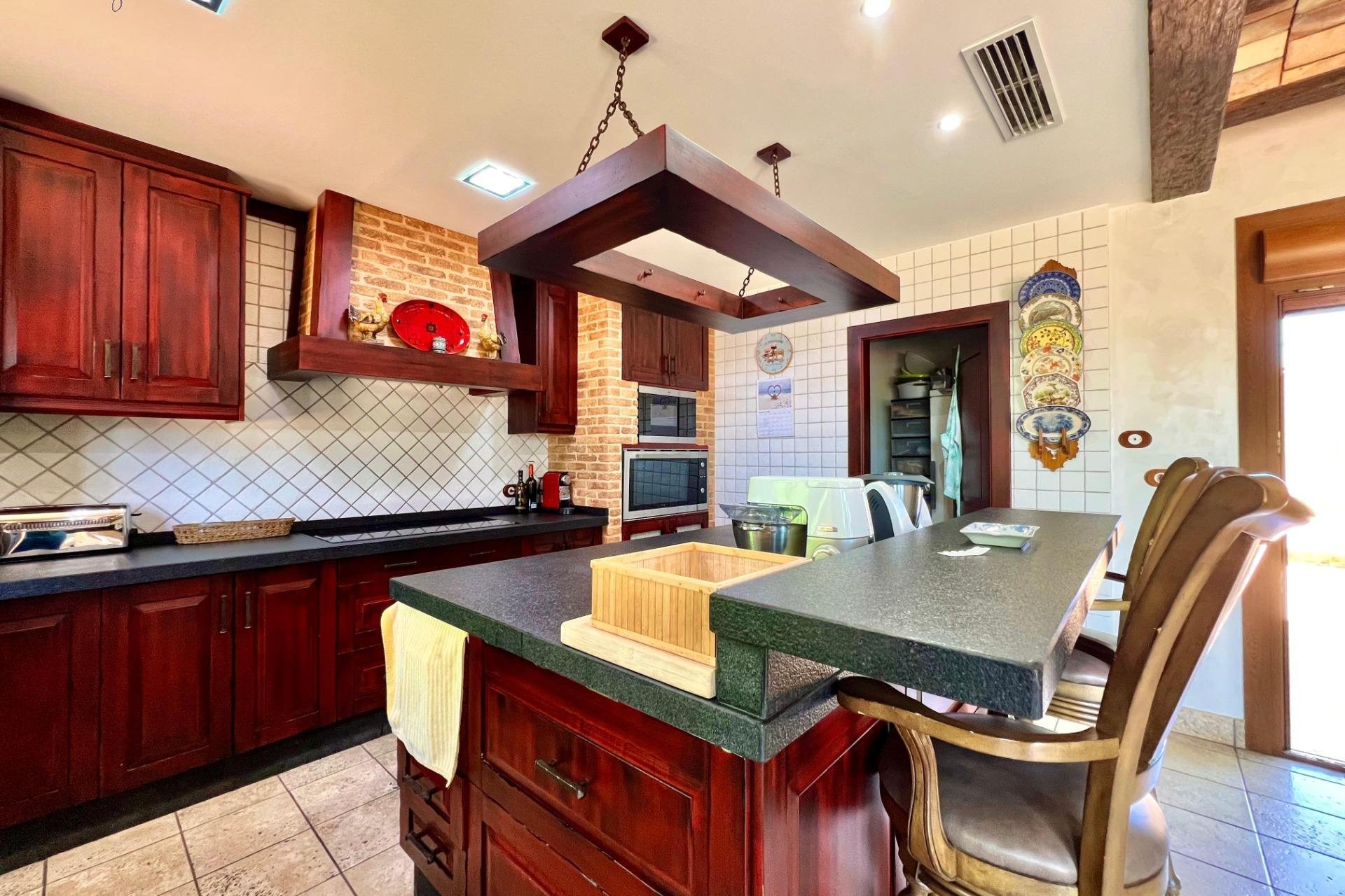 Wiederverkauf - Villa -
Almoradí - Comunidad Valenciana