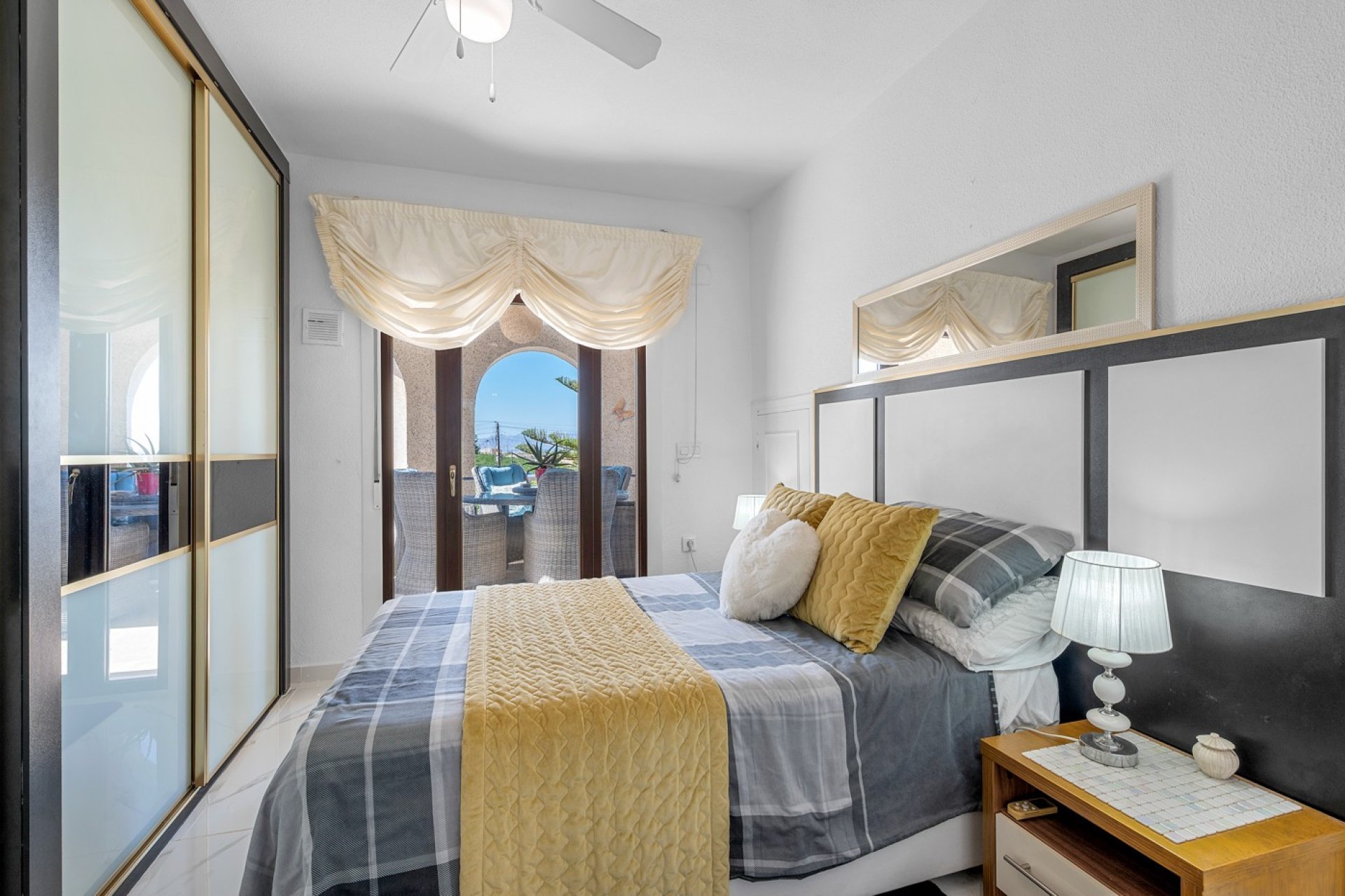 Wiederverkauf - Villa -
Almoradí - Inland