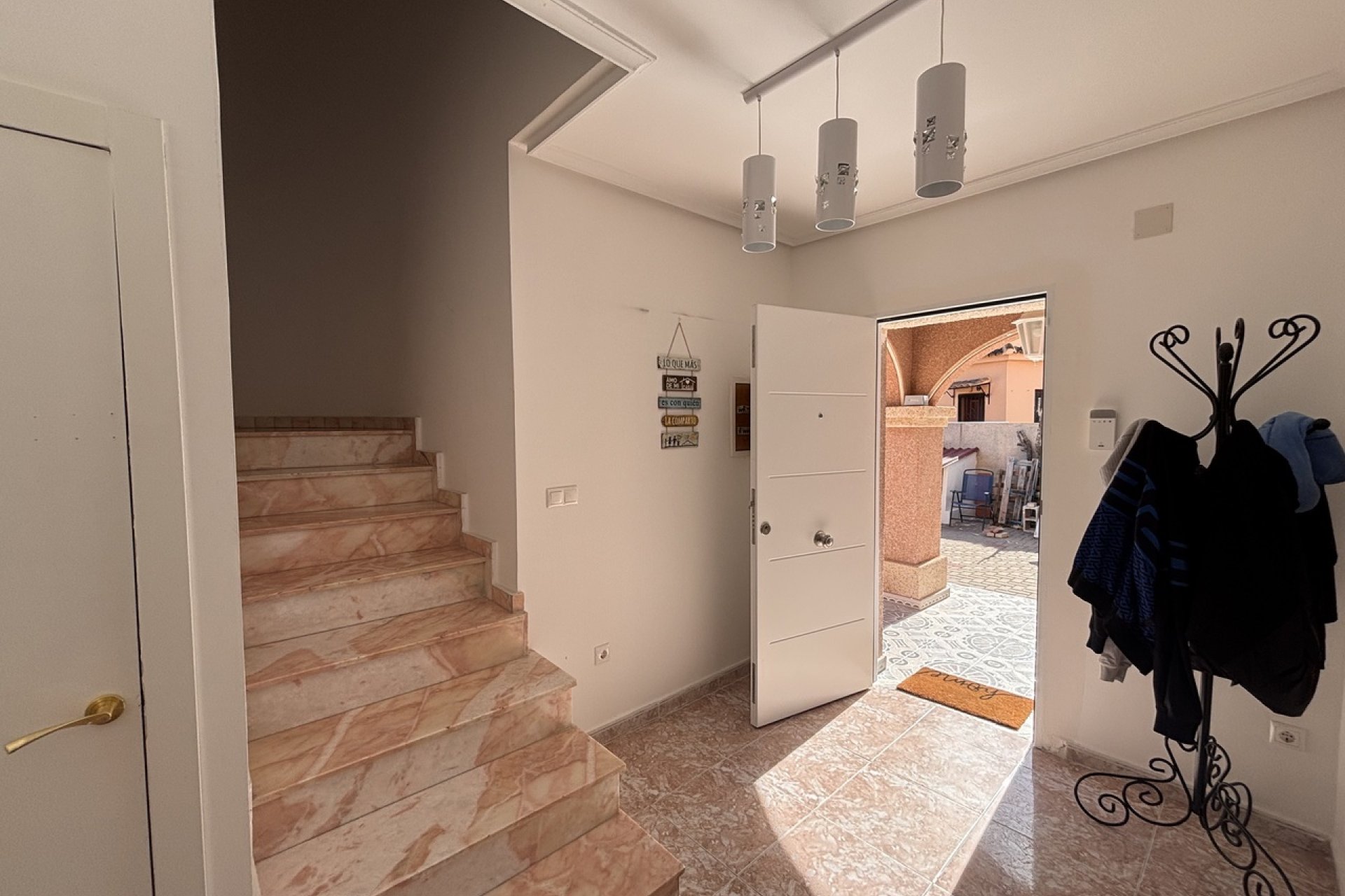 Wiederverkauf - Villa -
Benijofar - Costa Blanca