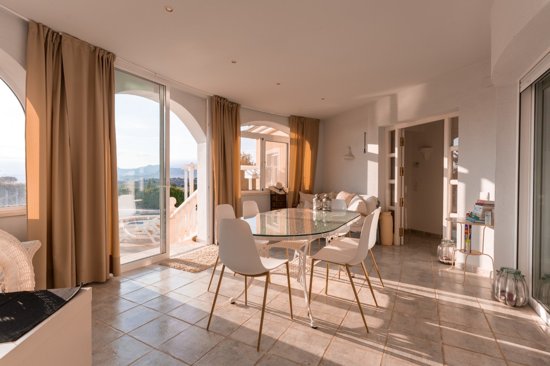 Wiederverkauf - Villa -
Busot - Costa Blanca