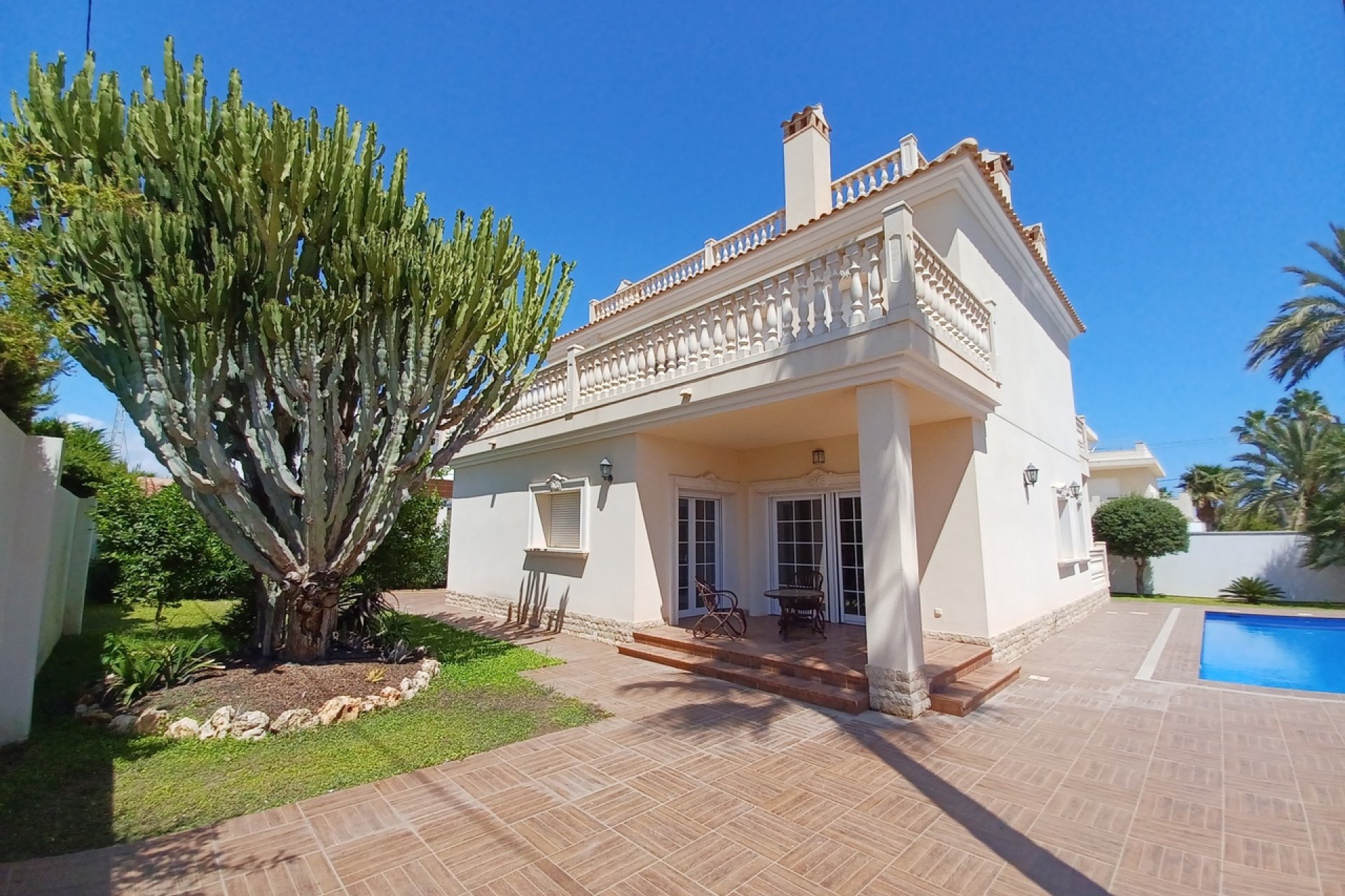 Wiederverkauf - Villa -
Cabo Roig - Costa Blanca