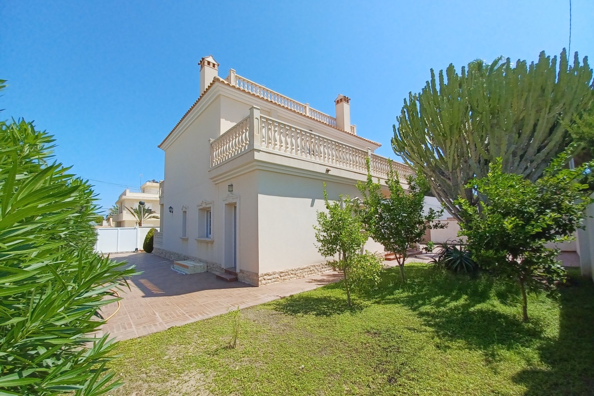 Wiederverkauf - Villa -
Cabo Roig - Costa Blanca