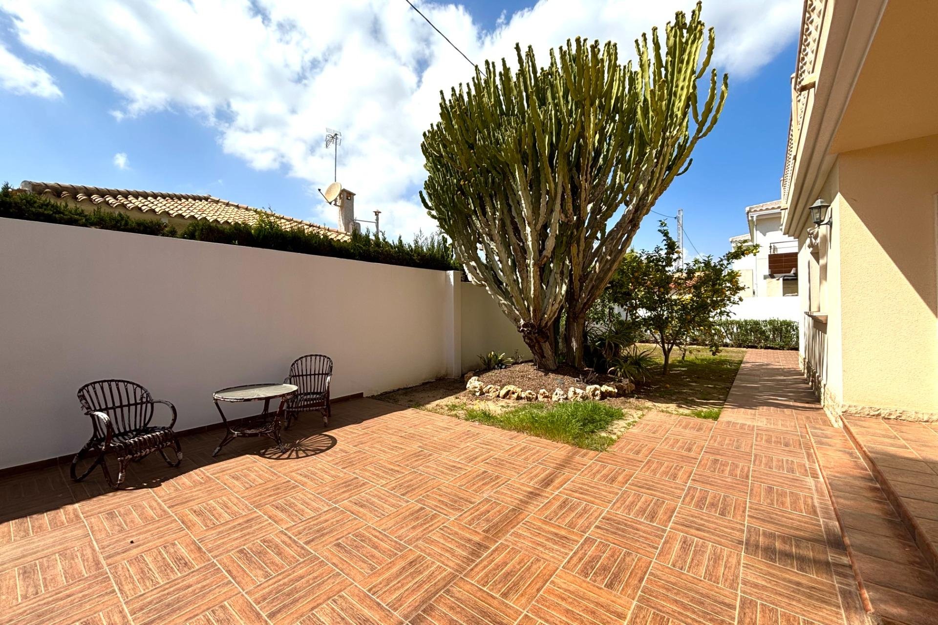 Wiederverkauf - Villa -
Cabo Roig - Costa Blanca