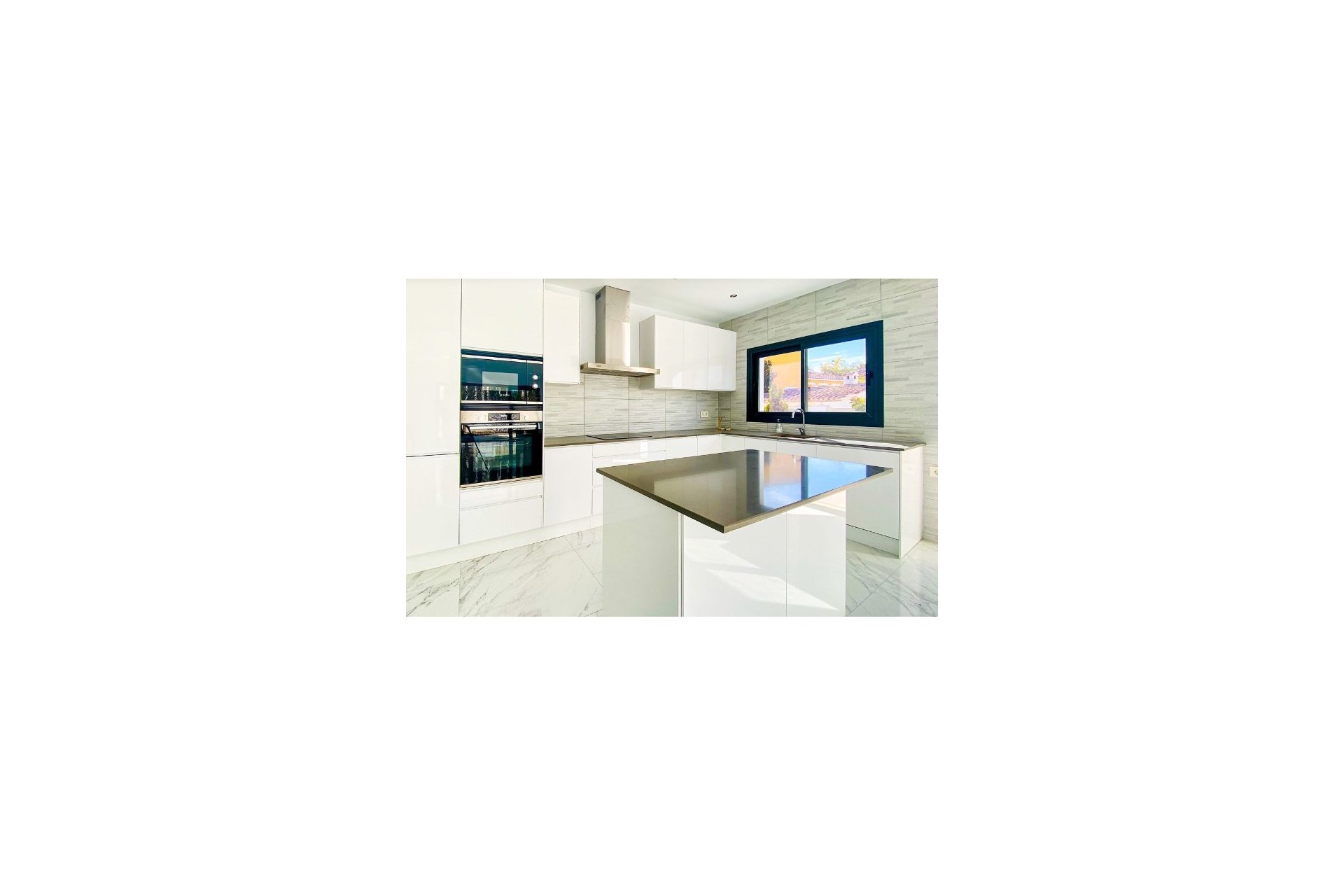 Wiederverkauf - Villa -
Calpe - Costa Blanca