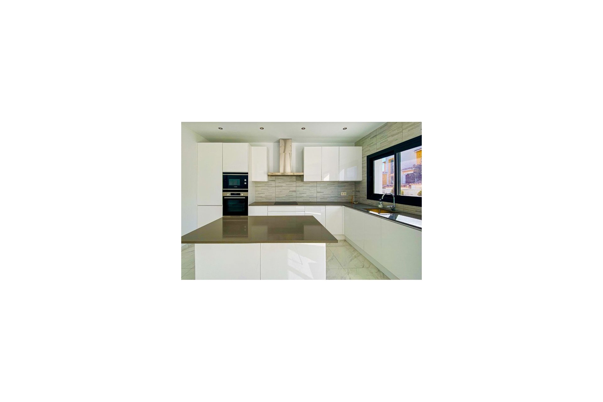 Wiederverkauf - Villa -
Calpe - Costa Blanca