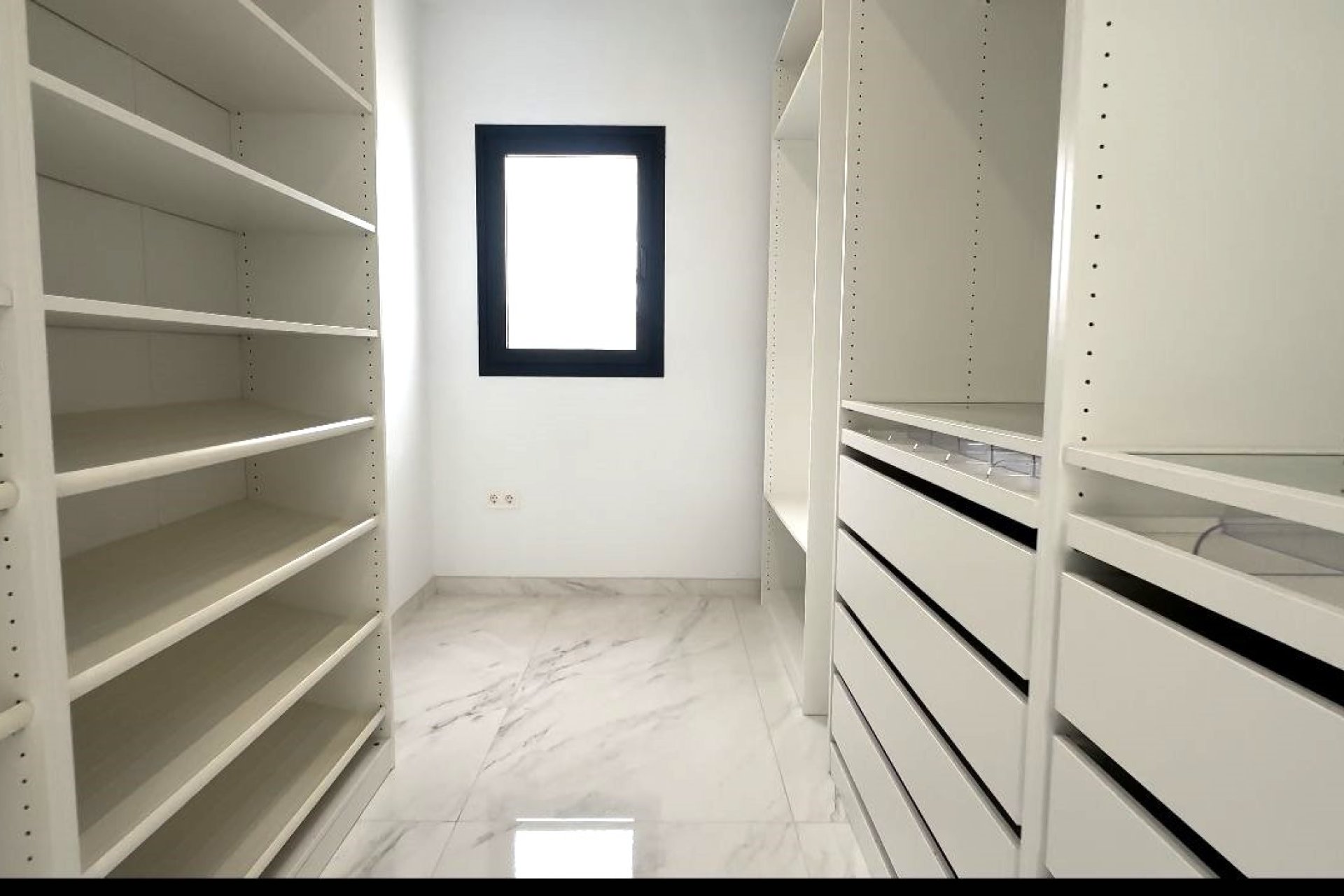 Wiederverkauf - Villa -
Calpe - Costa Blanca