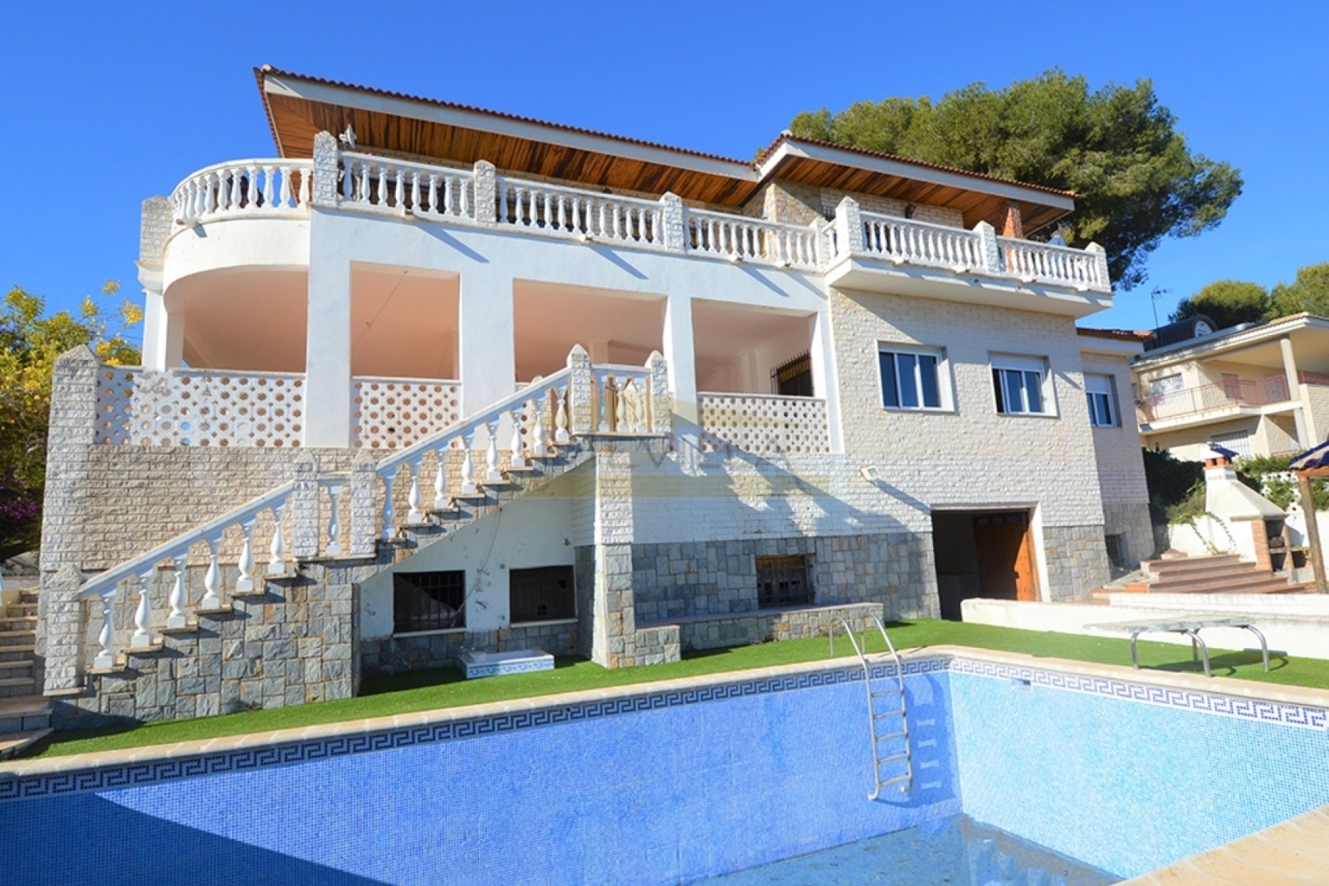 Wiederverkauf - Villa -
Campoamor - Costa Blanca