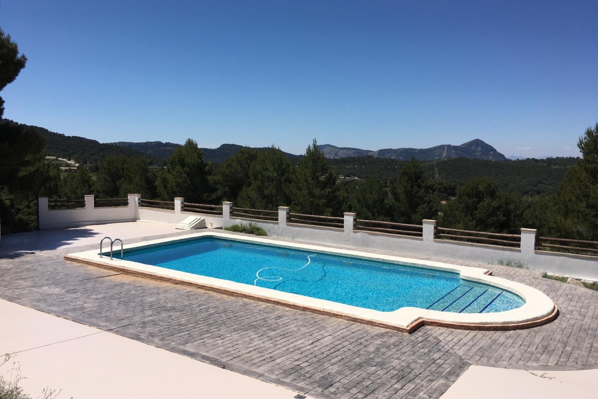 Wiederverkauf - Villa -
Castalla - Inland