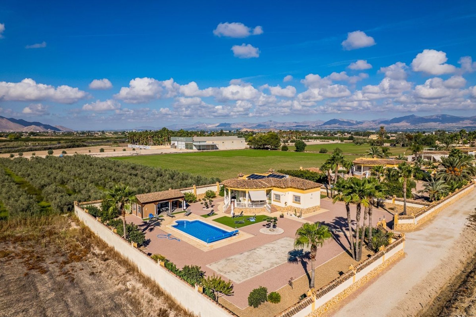 Wiederverkauf - Villa -
Catral - Costa Blanca