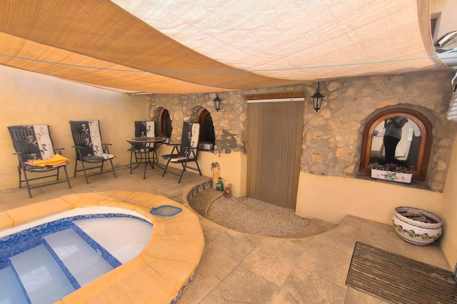 Wiederverkauf - Villa -
Chinorlet - Inland