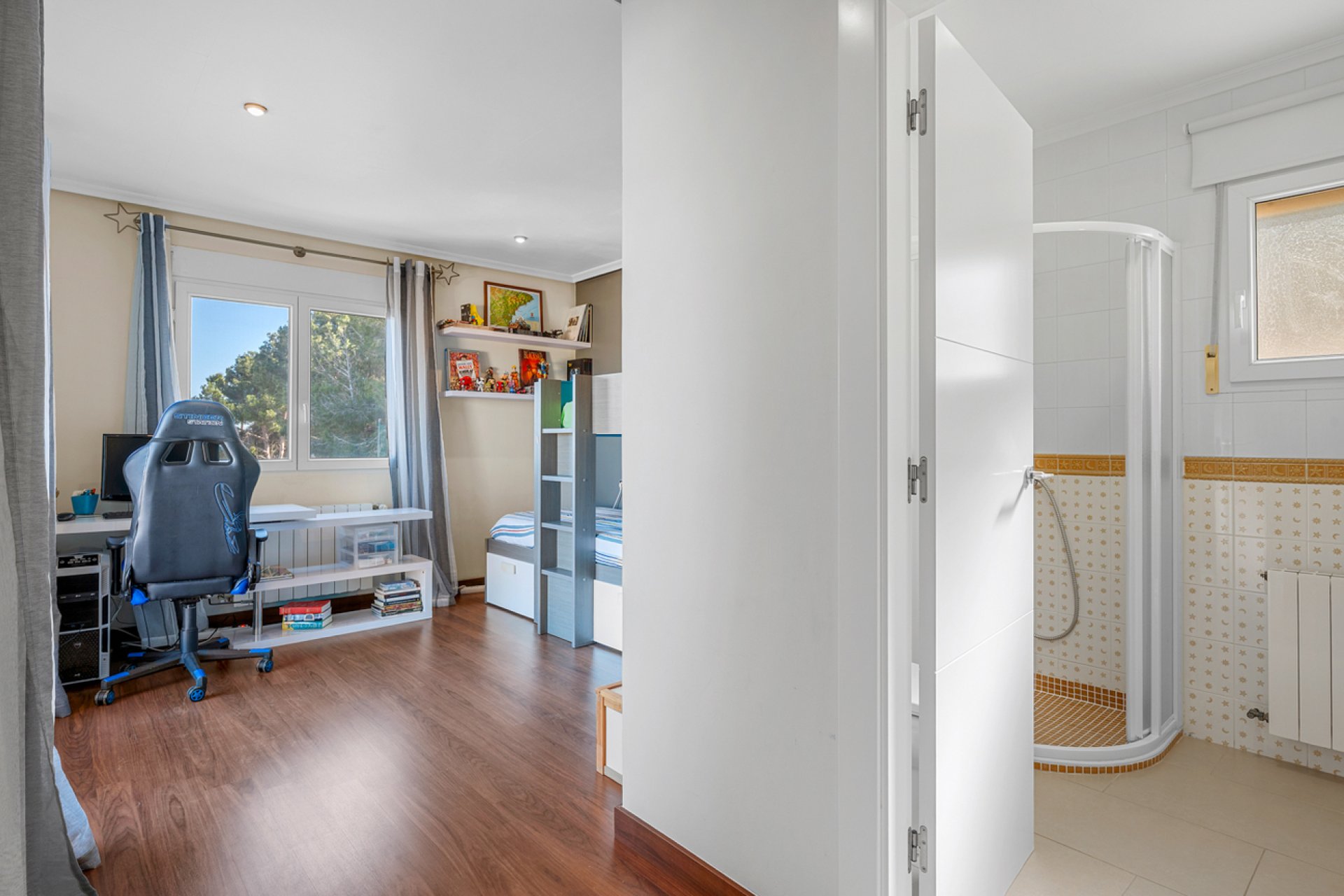 Wiederverkauf - Villa -
Ciudad De Las Comunicaciones - Costa Blanca