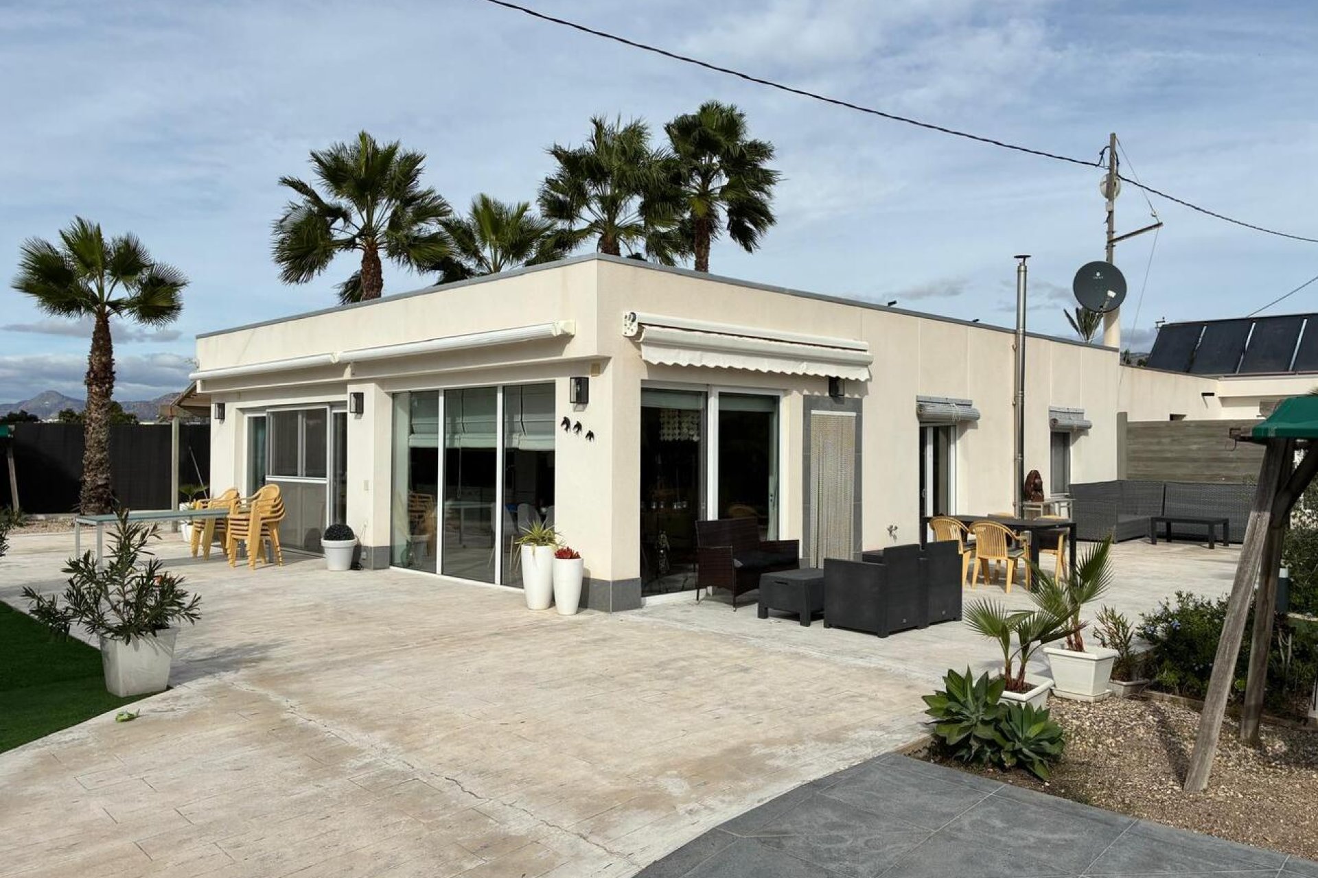 Wiederverkauf - Villa -
Crevillent - Costa Blanca