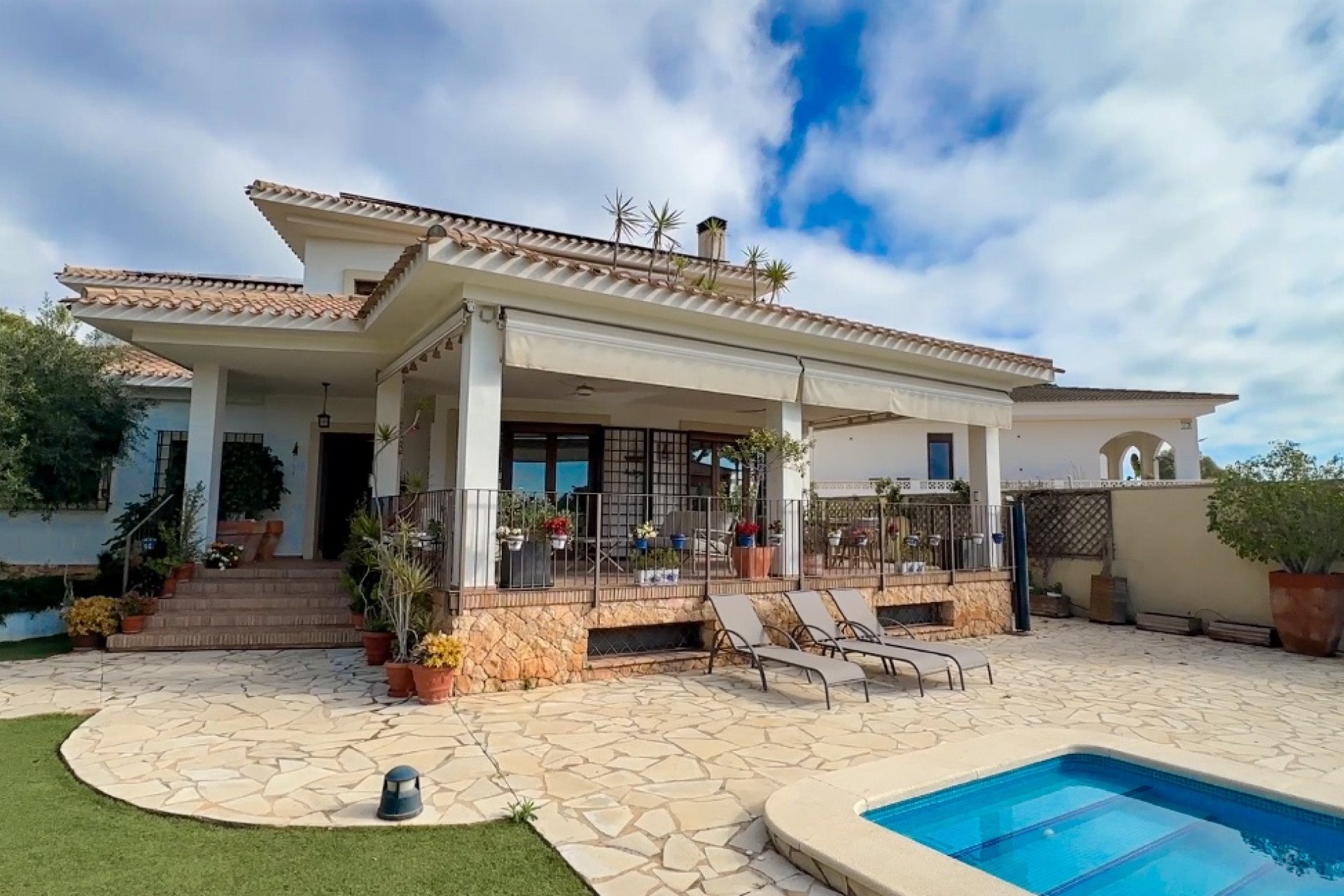 Wiederverkauf - Villa -
Dehesa de Campoamor - Costa Blanca