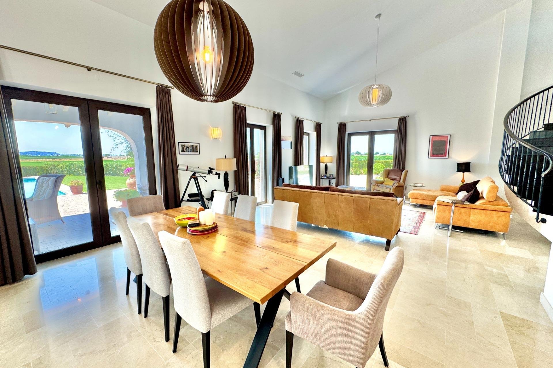 Wiederverkauf - Villa -
Dolores - Comunidad Valenciana
