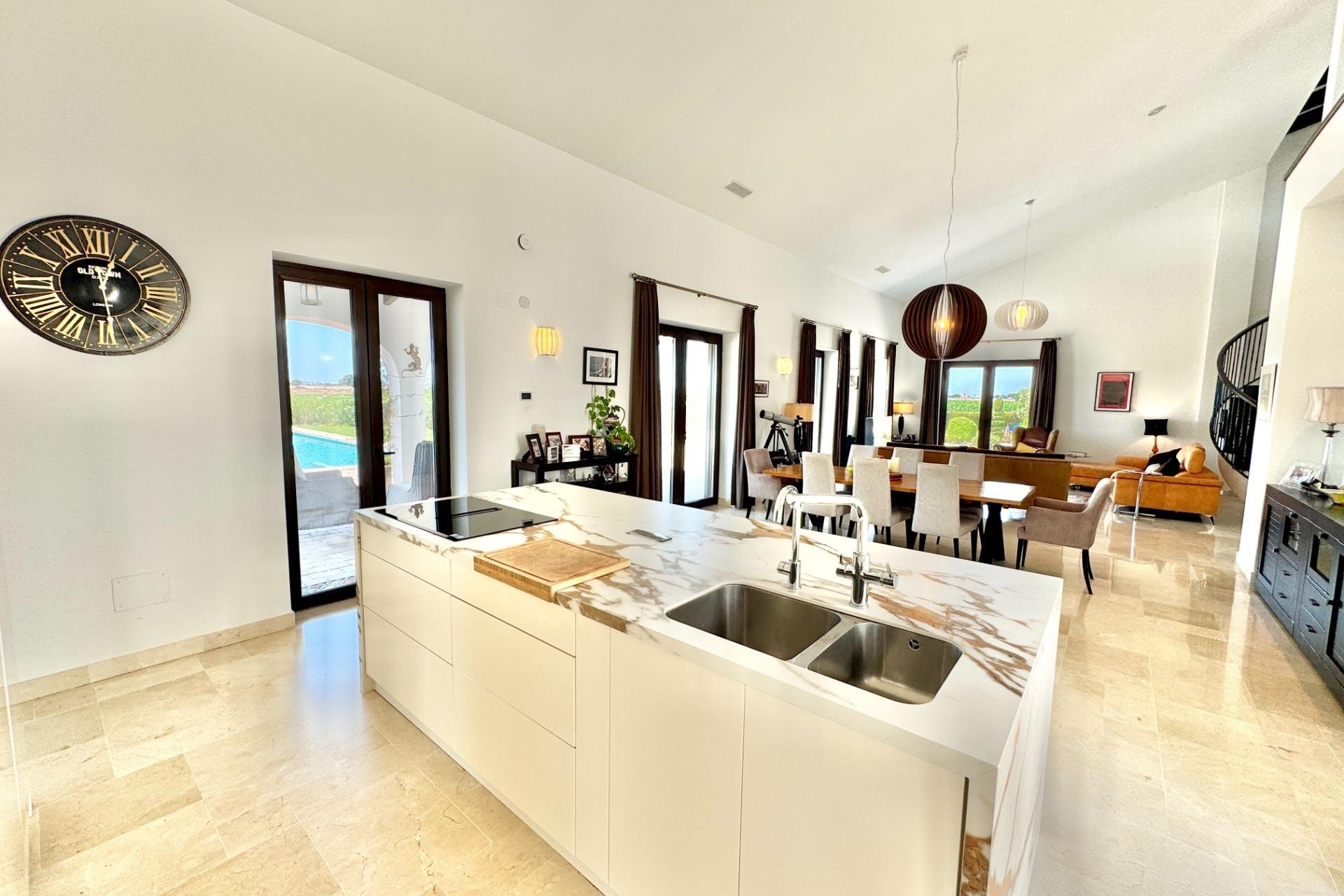 Wiederverkauf - Villa -
Dolores - Comunidad Valenciana