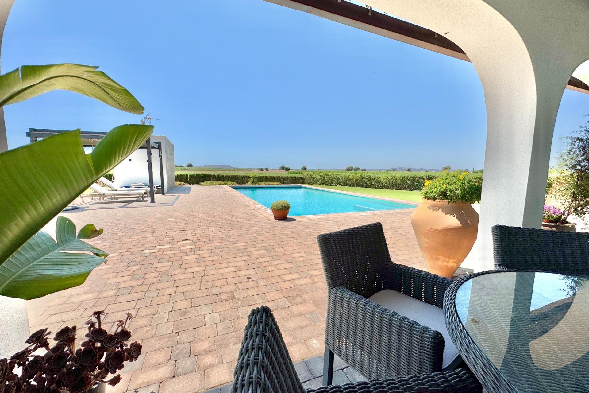 Wiederverkauf - Villa -
Dolores - Comunidad Valenciana